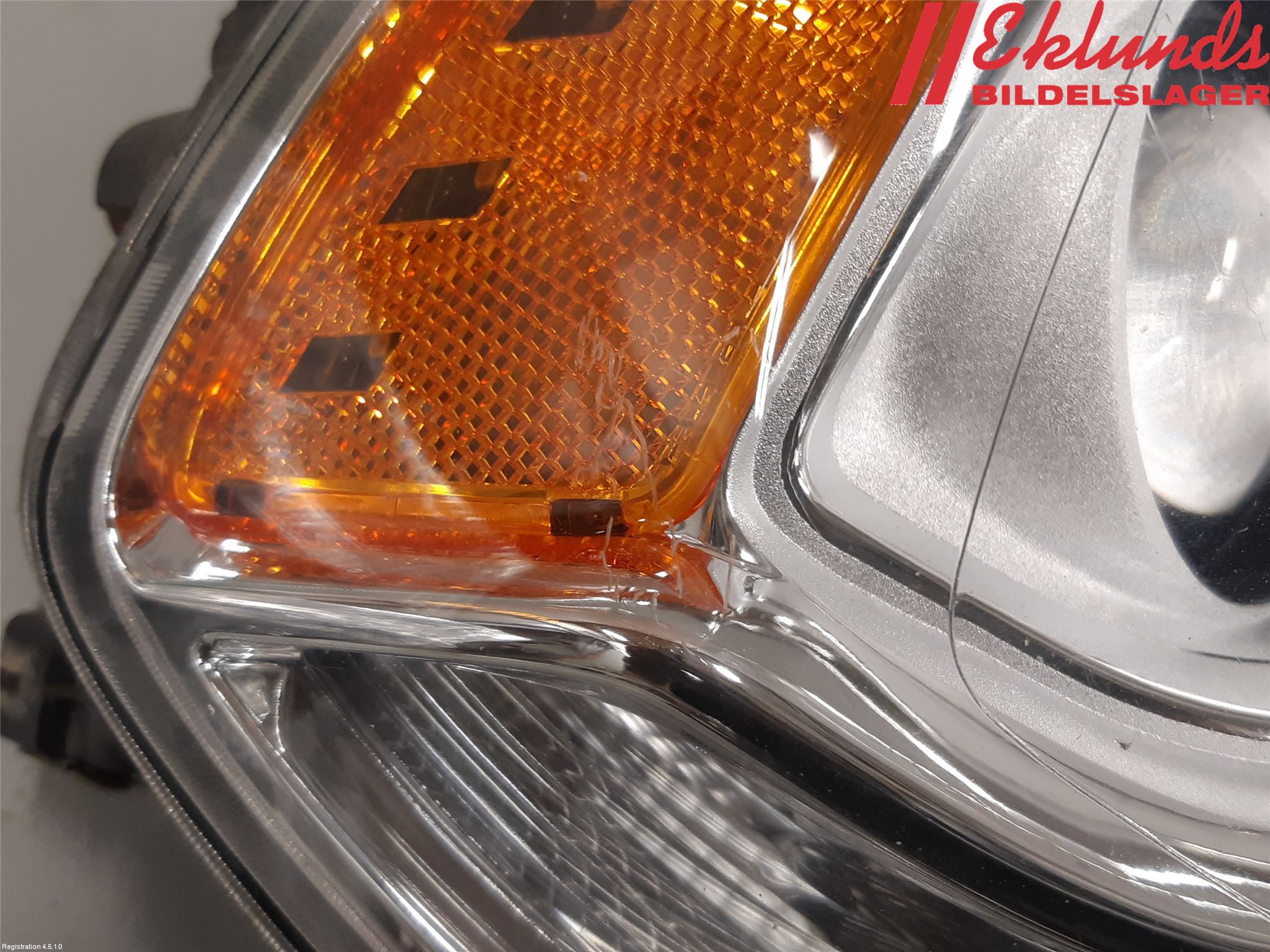 Dodge DURANGO Strålkastare Höger