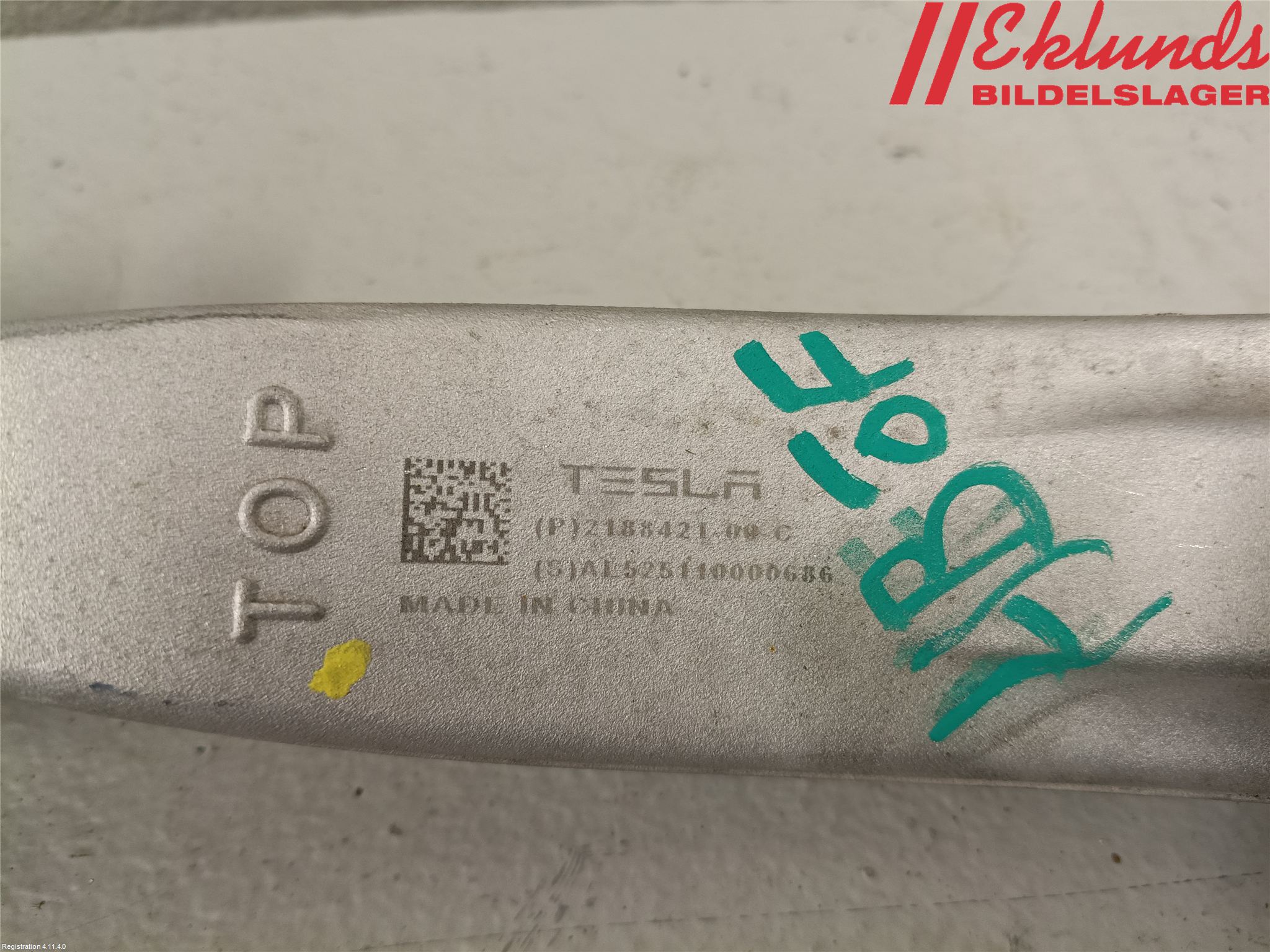 Tesla MODEL Y 21- Bromsok Bak Höger
