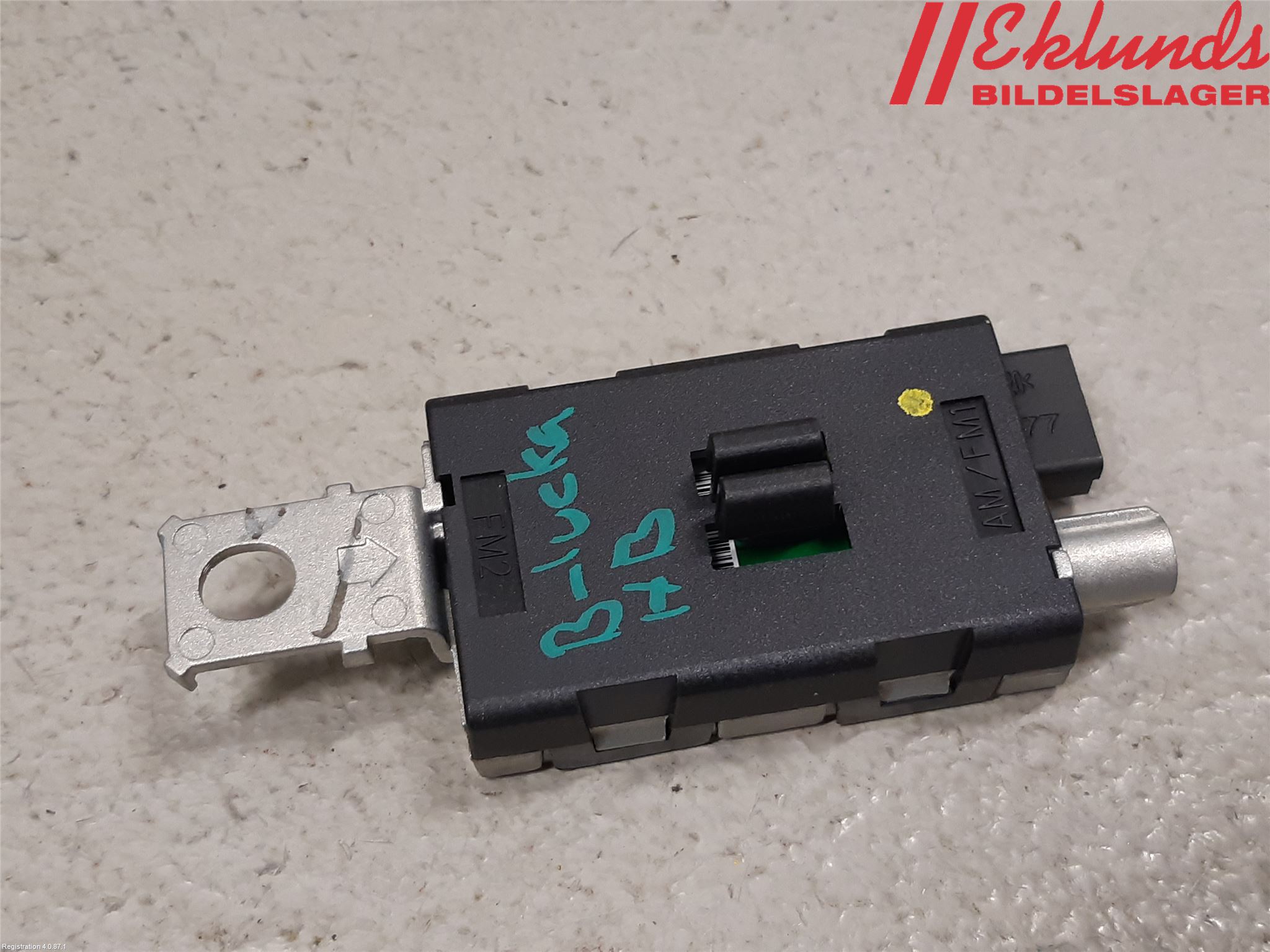 Peugeot 3008 17-24 Antennförstärkare