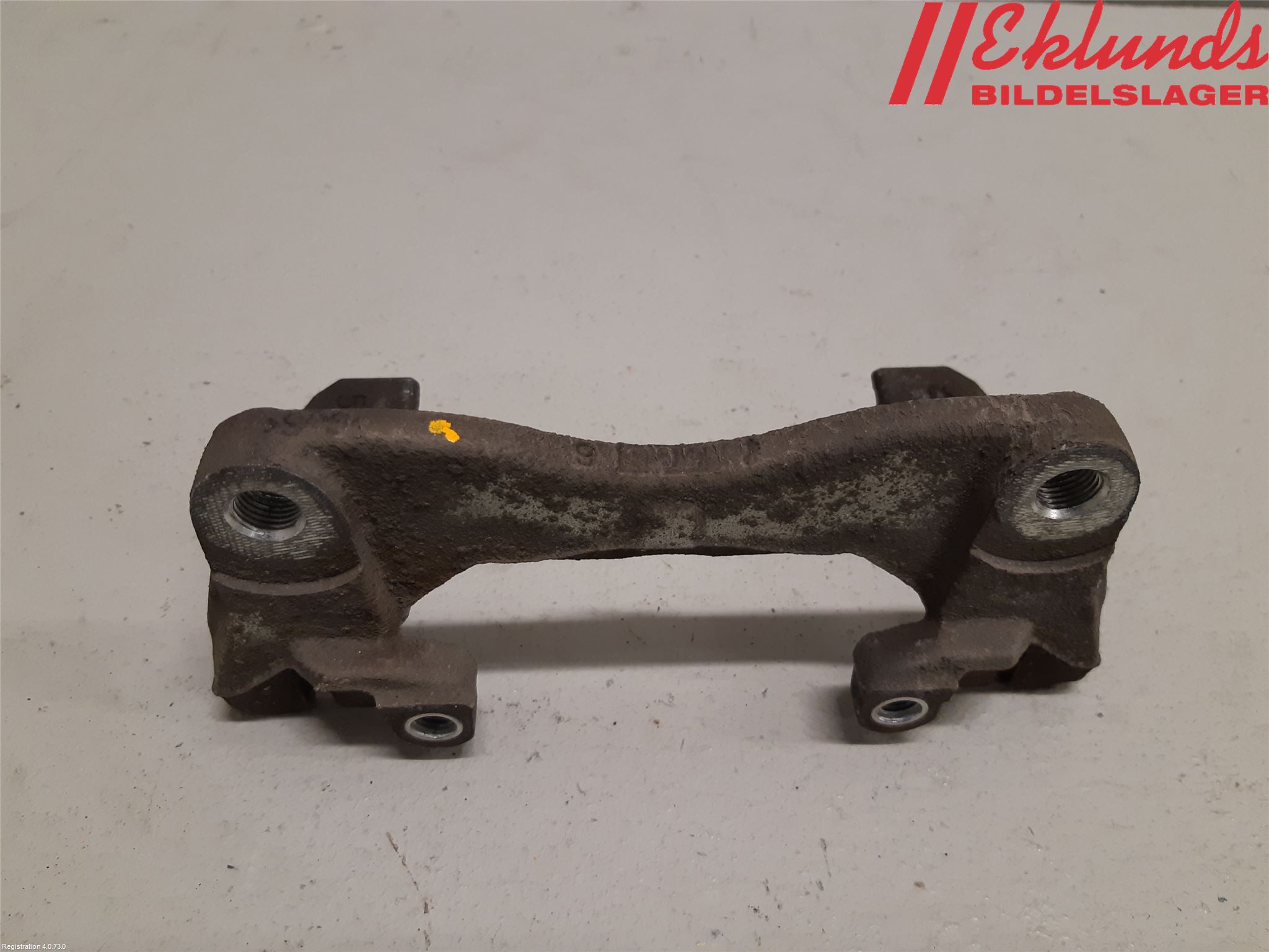 Toyota YARIS XP130 15-20 Bromsokshållare