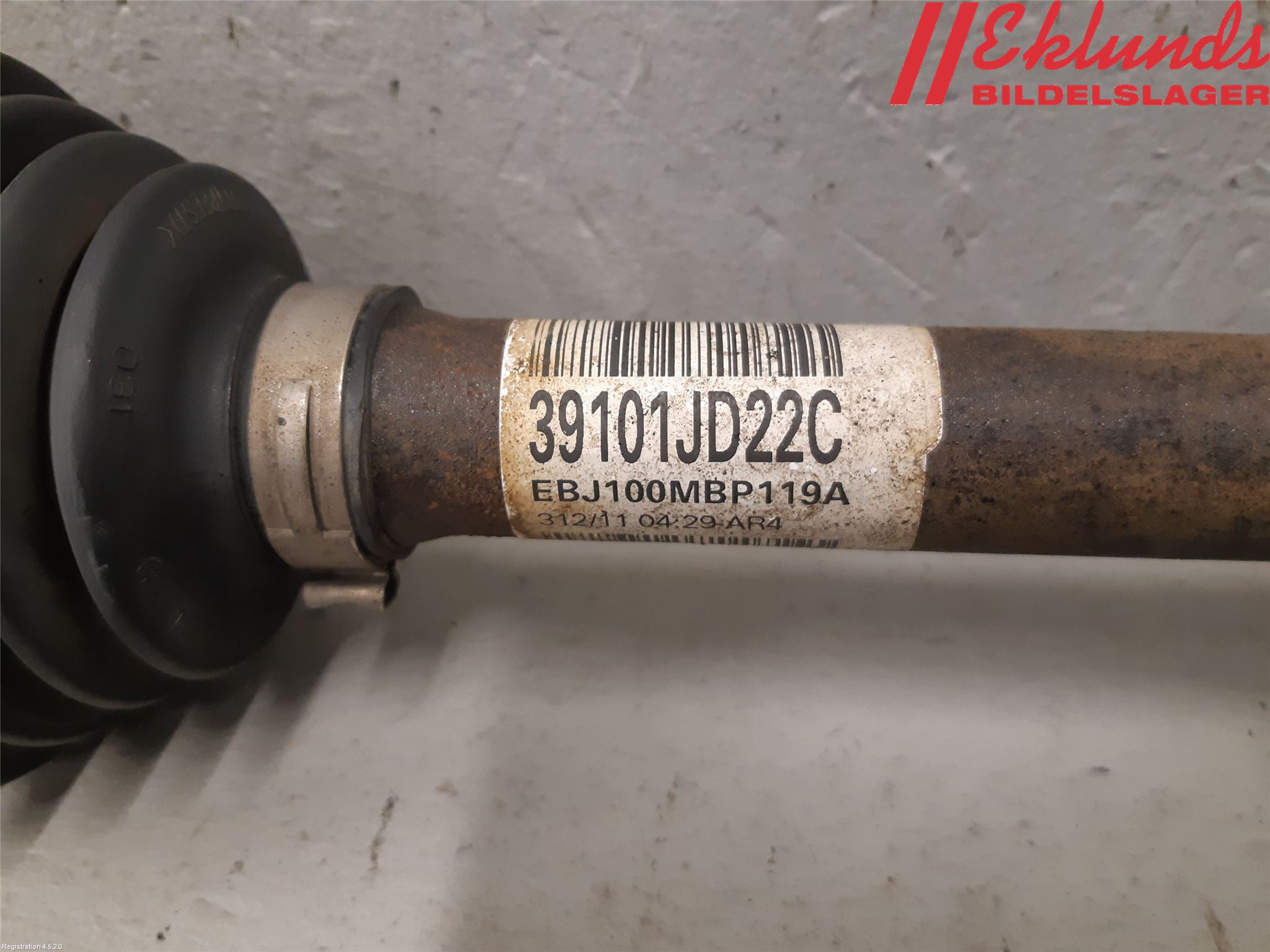 Nissan QASHQAI 10-14 Drivaxel Fram Vänster