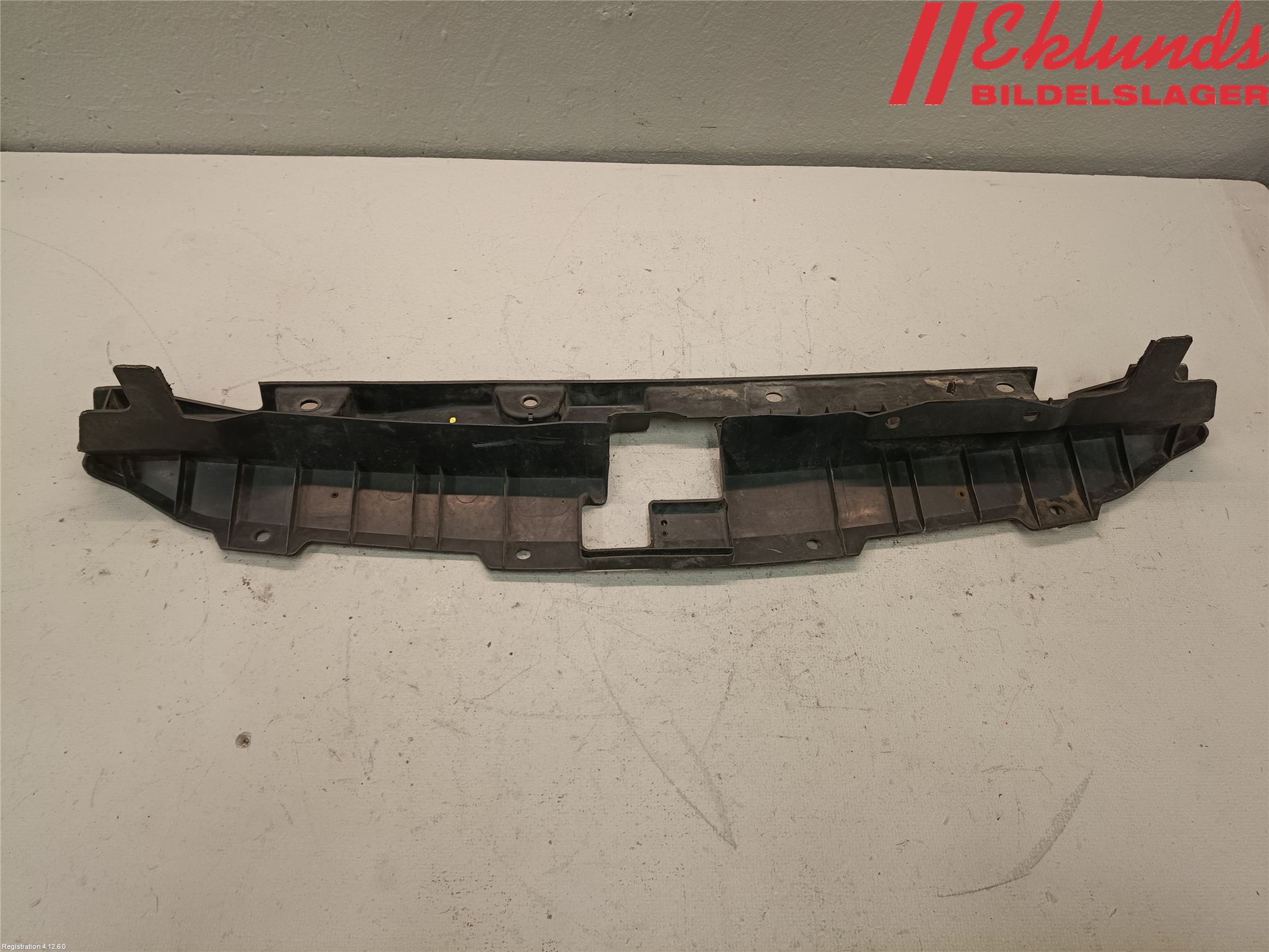 Subaru OUTBACK 10-15 Deflektor Plåt-Plast Kylning