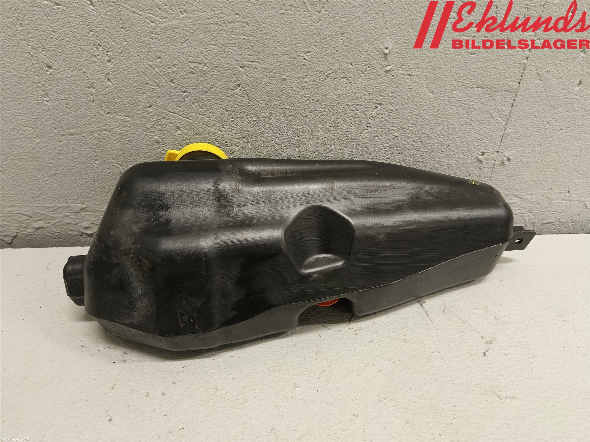 Dacia LOGAN MCV/STEPWAY Spolartank Vindruta