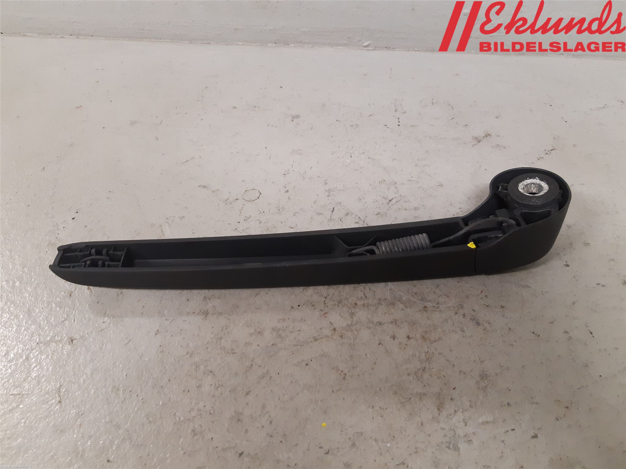 Audi Q2/SQ2 17- Torkararm-Bakruta