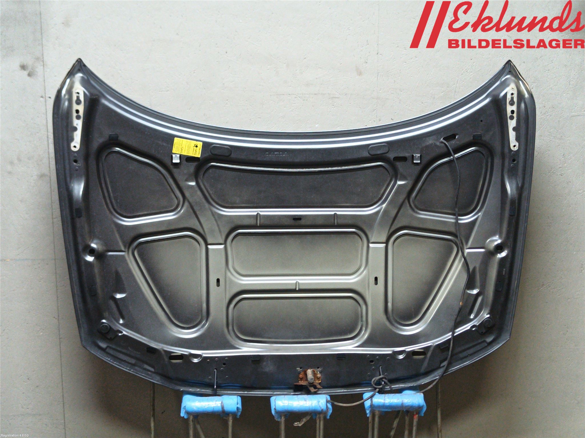 Volvo V70 05-08 Huv Fram