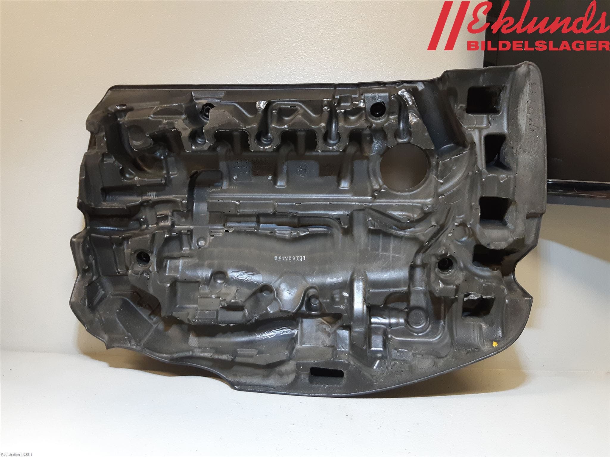 Volvo V40 12-19 Motorkåpa