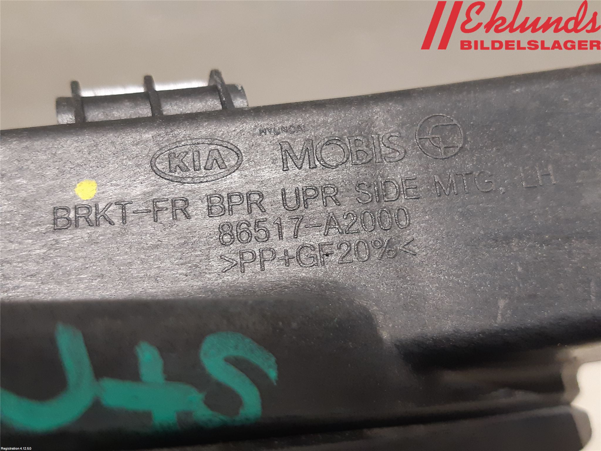 Kia CEED 12-18 Stötfångarfäste Fram Vä