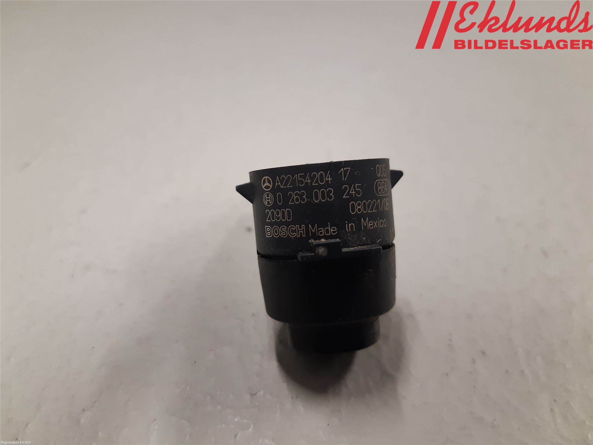 Mercedes-Benz MB C-KLASS (W204) 07-15 Parkeringshjälp Frontsensor