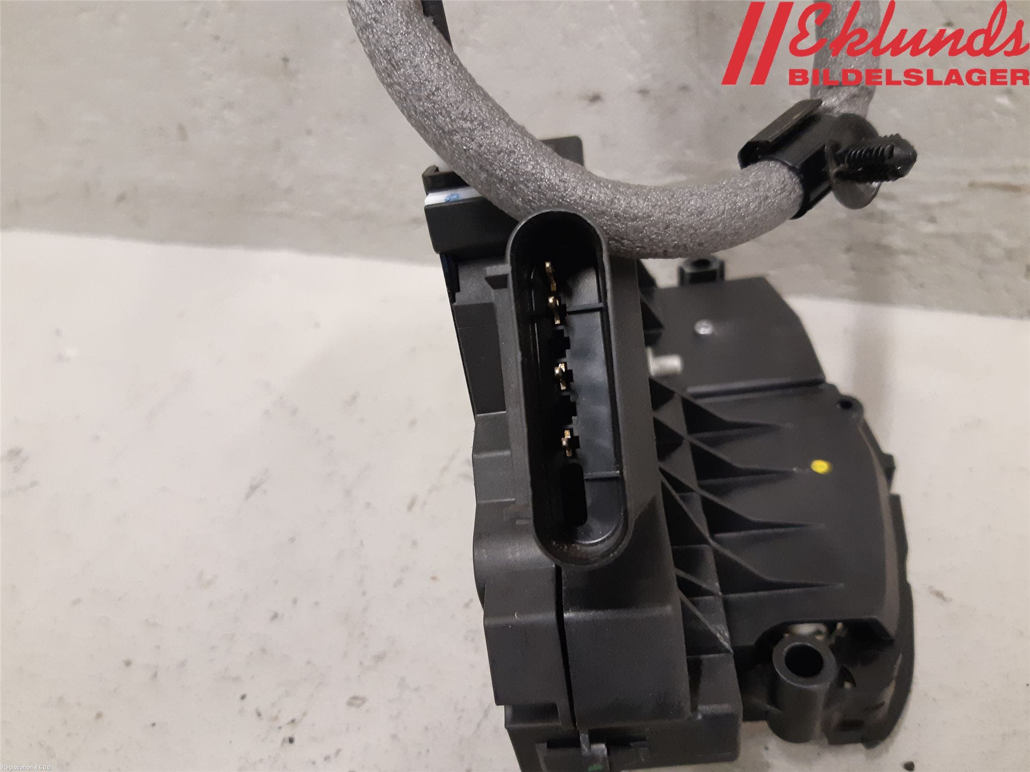 Ford FOCUS 11-14 Låskista-Dörrlås