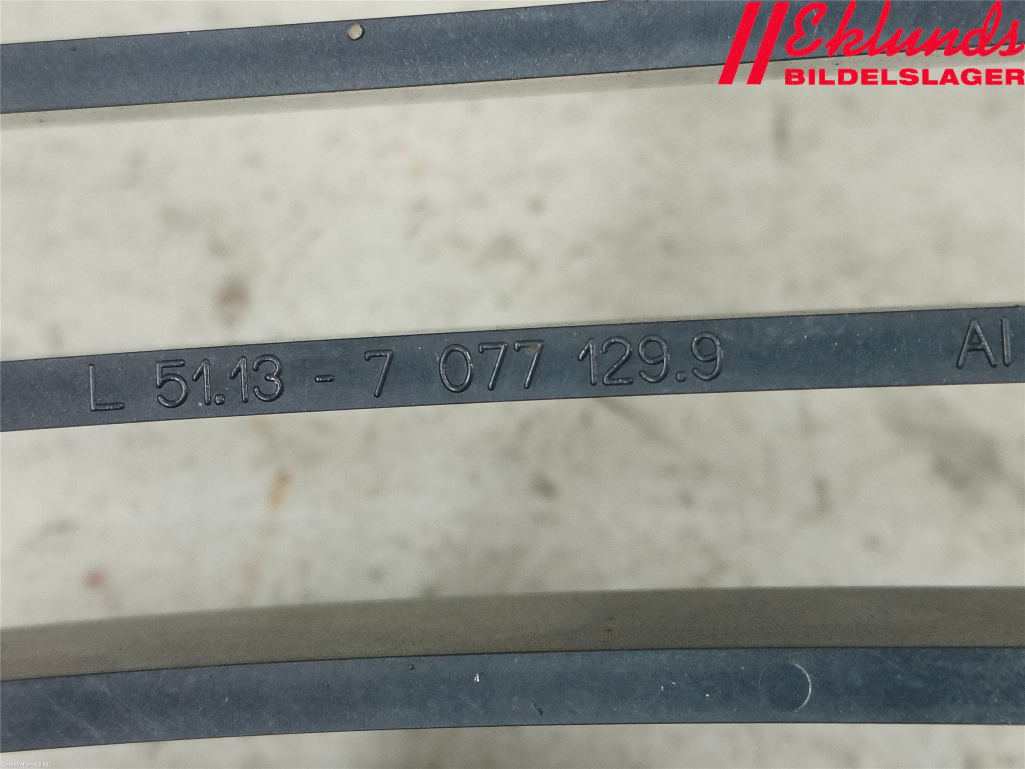 BMW 1 E87/81 5D/3D 03-11 Grilldel Mitt