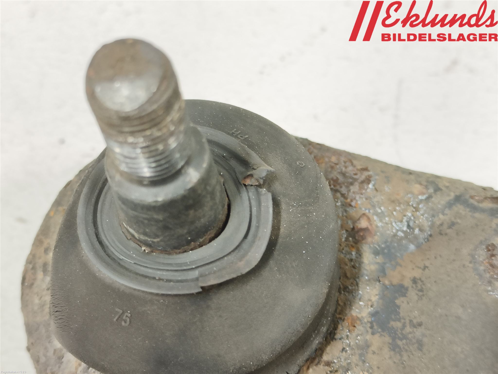 Kia PICANTO    04-11 Bärarm Fram Undre Hö