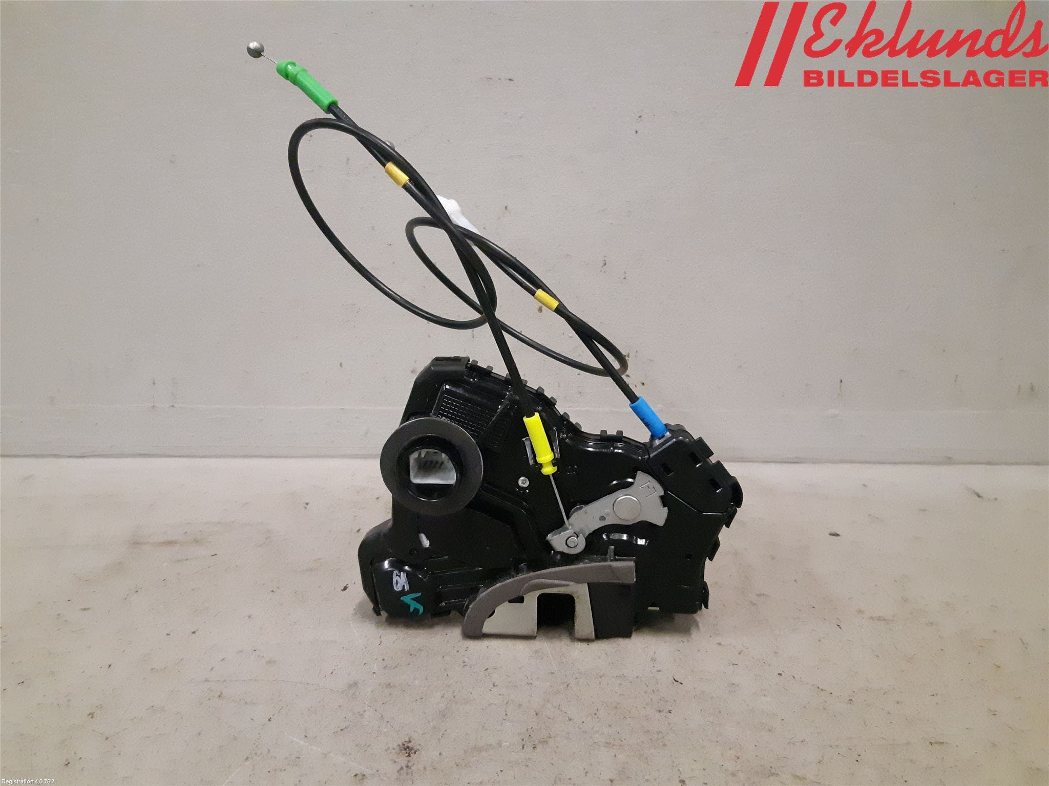 Toyota AURIS 10-12 Låskista-Dörrlås