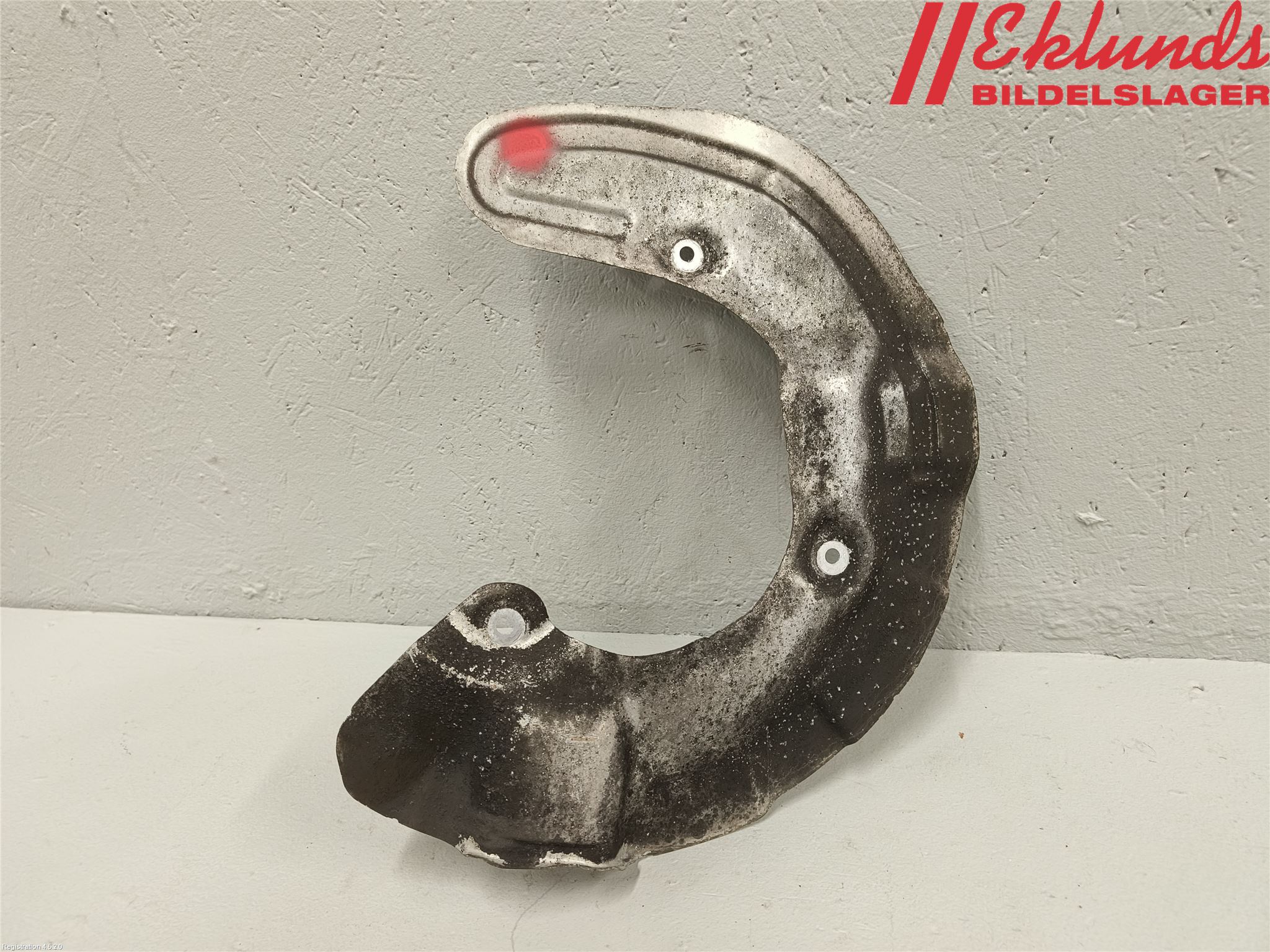 BMW X1 F48 15-22 Bromssköld Fram