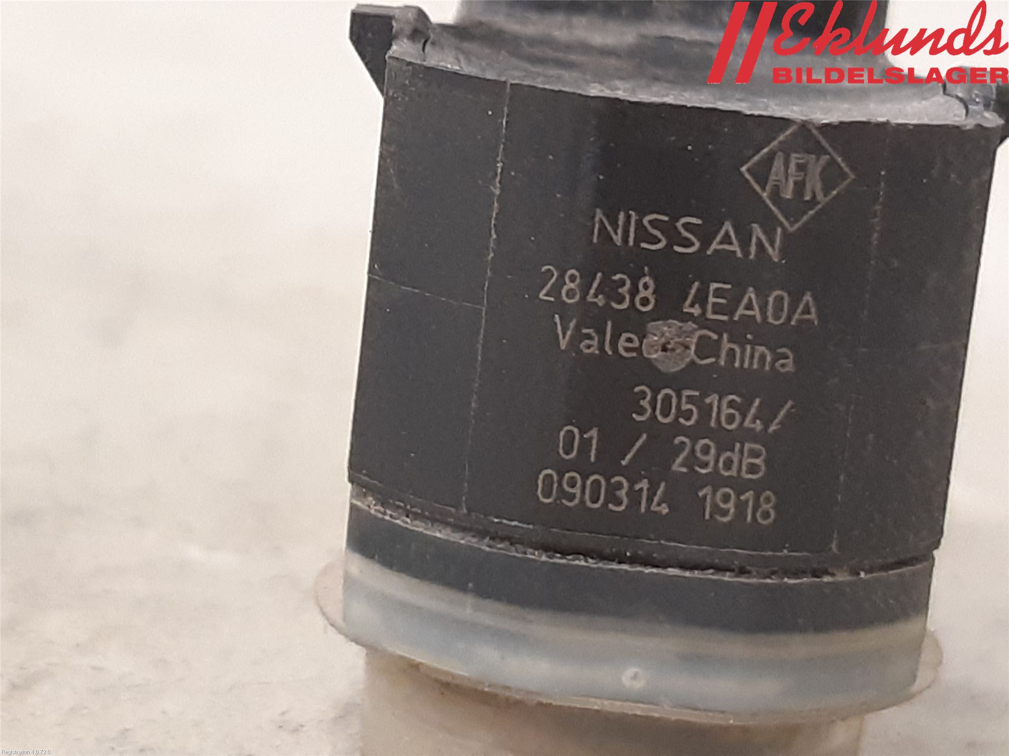 Nissan QASHQAI 14-17 Parkeringshjälp Frontsensor