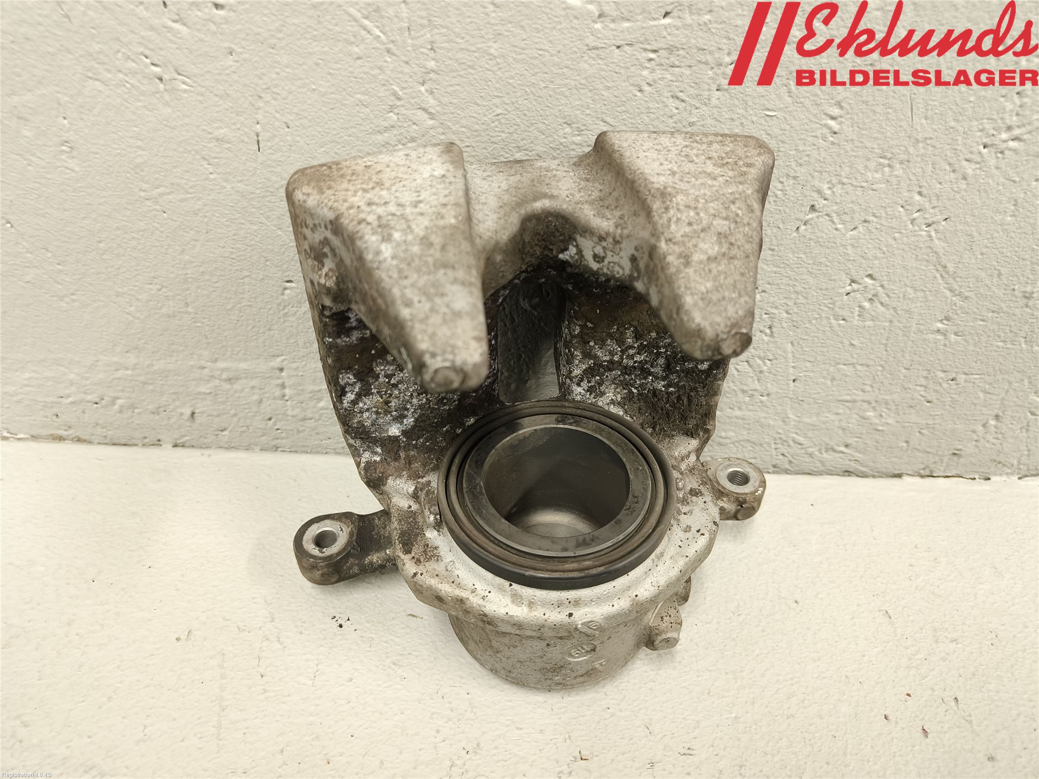 BMW 5 G30/G31/F90 17-23 Bromsok Fram Höger