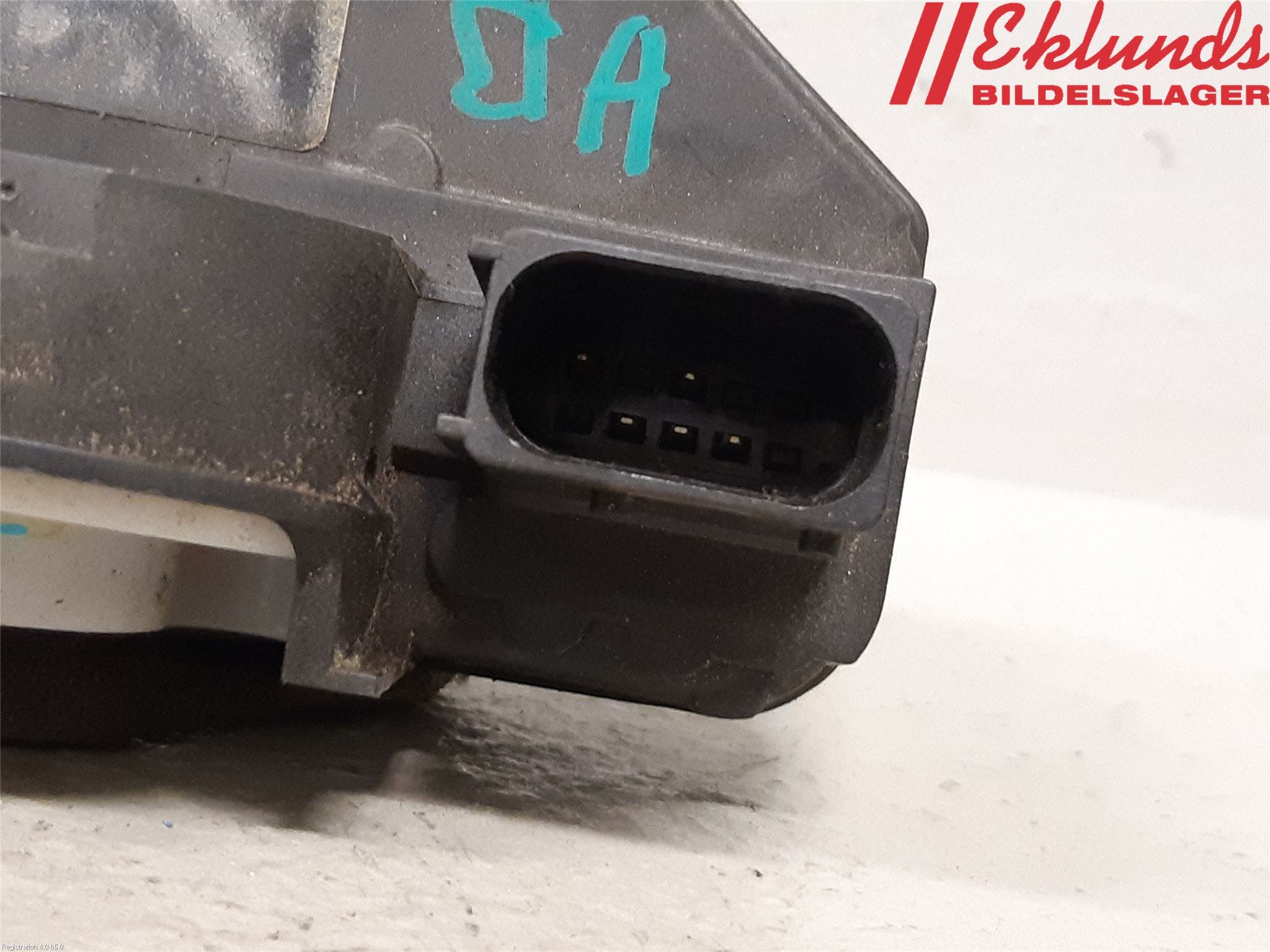 Opel ASTRA J 10-15 Låskista-Dörrlås