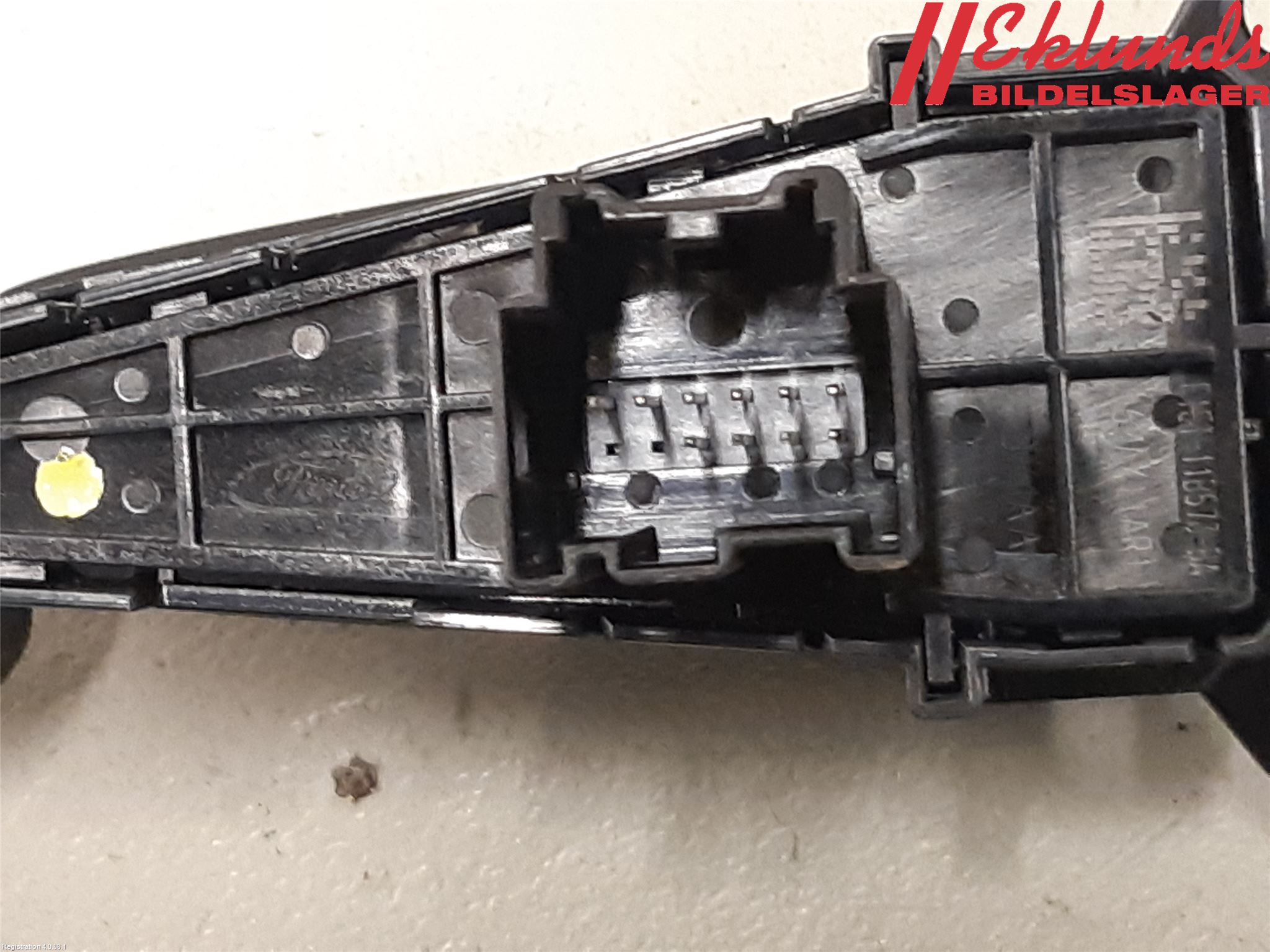 Ford FOCUS 15-18 Strömställare Övrigt