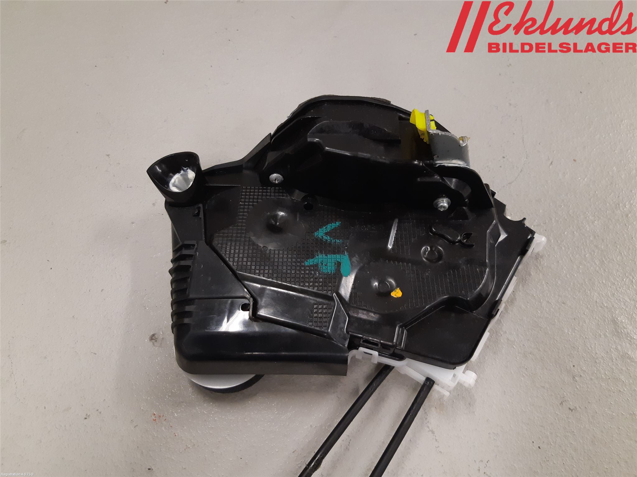Toyota YARIS XP130 15-20 Låskista-Dörrlås