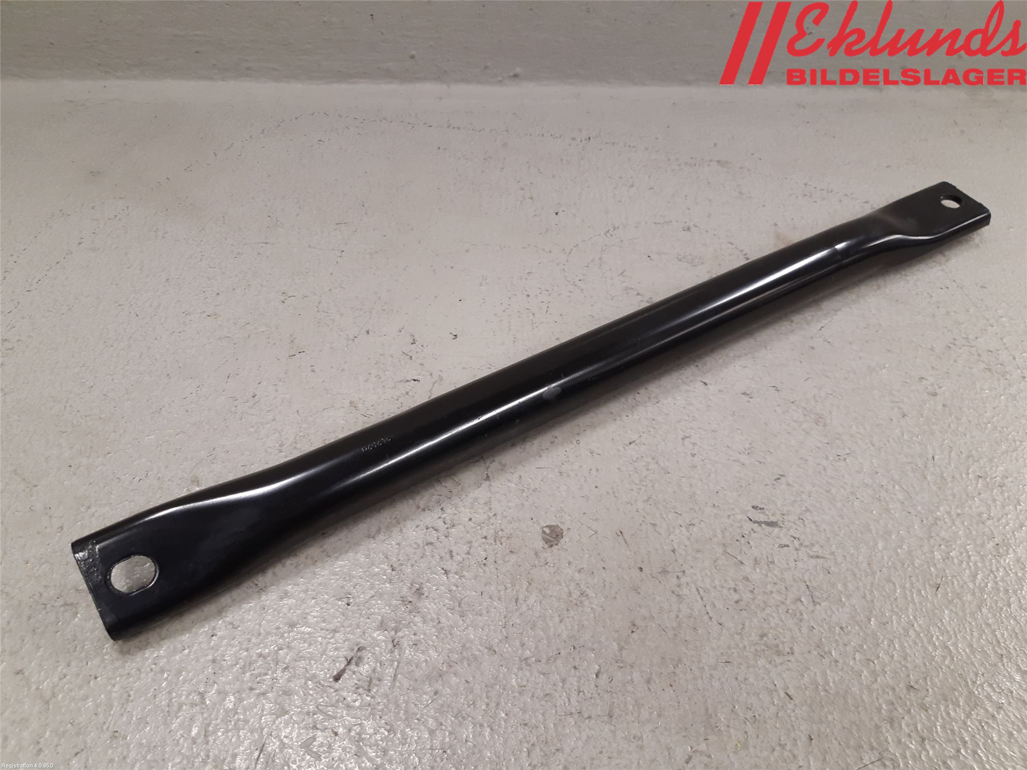 BMW 5 F10/F11/F18 09-17 Frontplåt