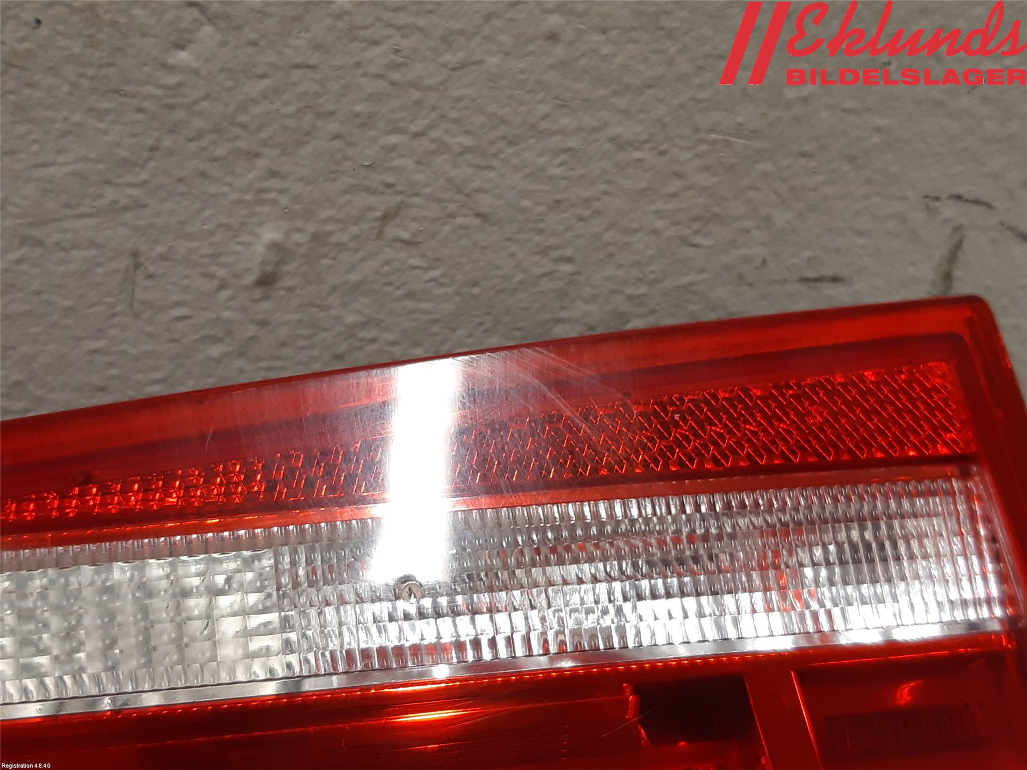 Volkswagen VW PASSAT 11-14 Bakljus Lucka Vä