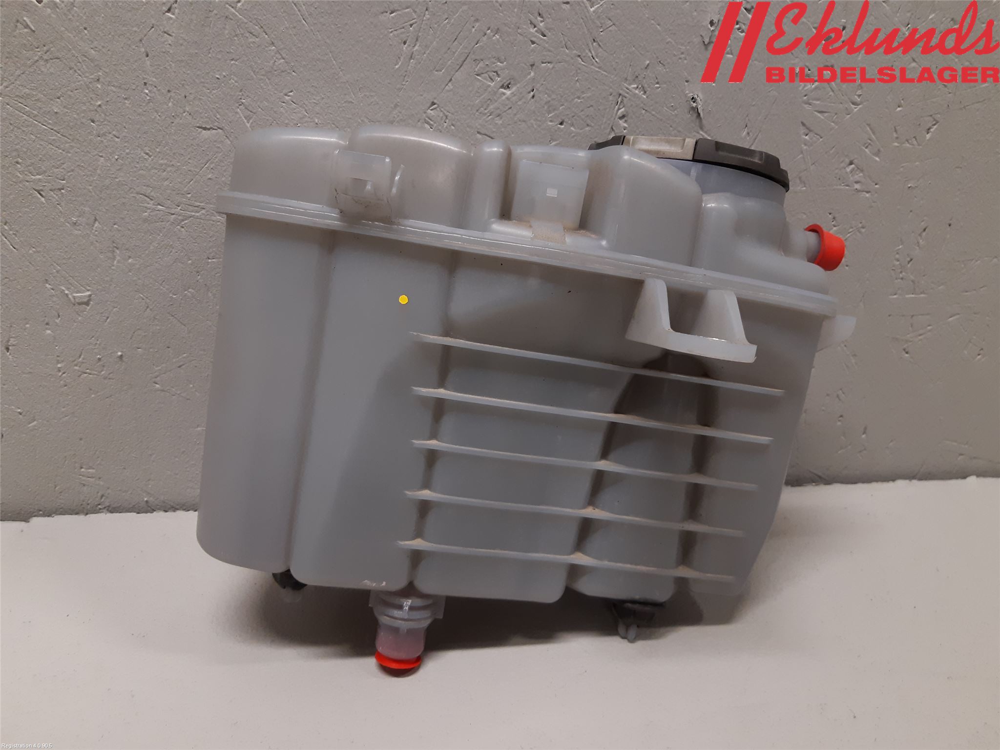 Audi A6 F2/C8 19- Expansionstank