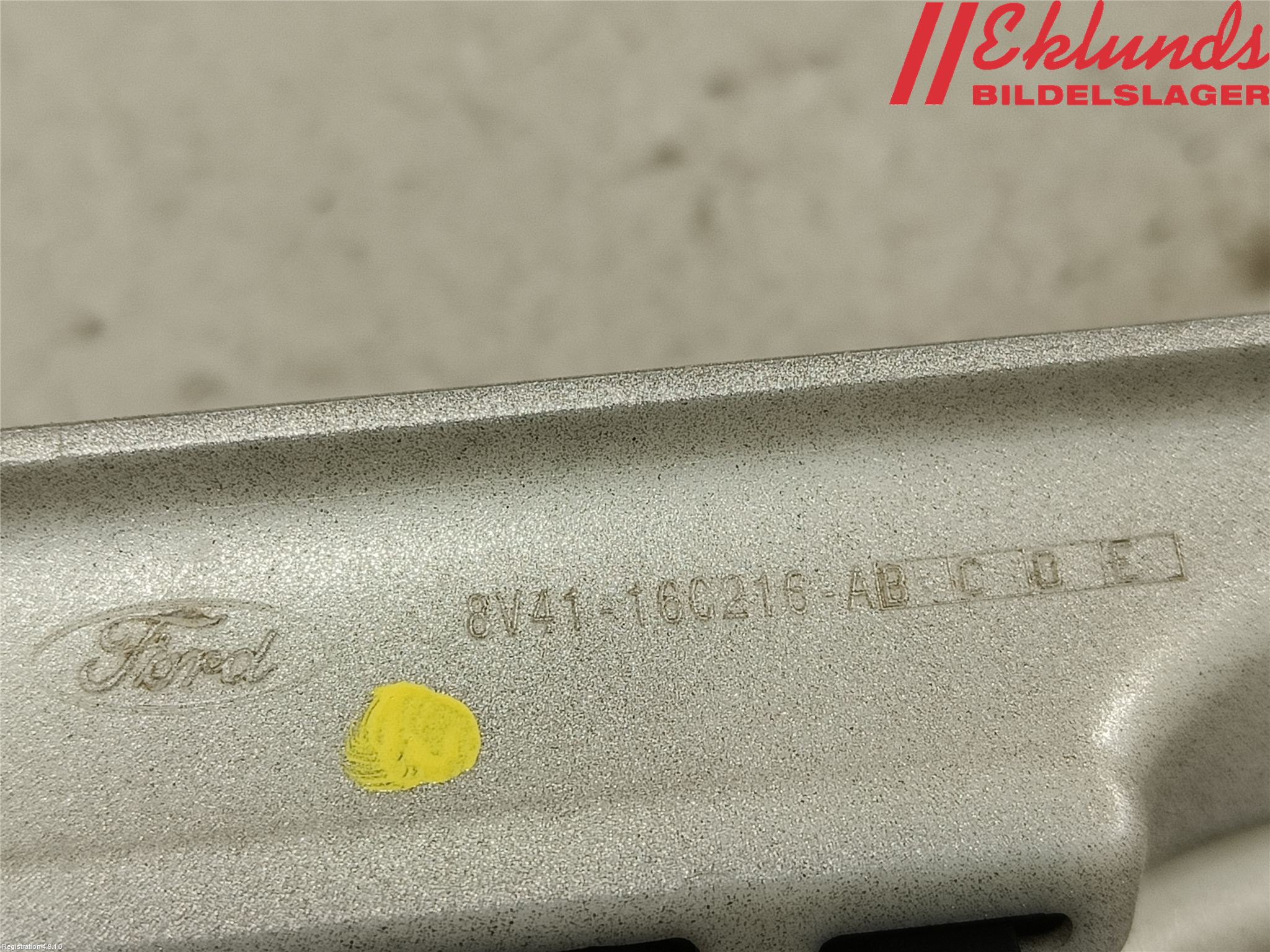 Ford KUGA 08-12 List Framskärm Hö