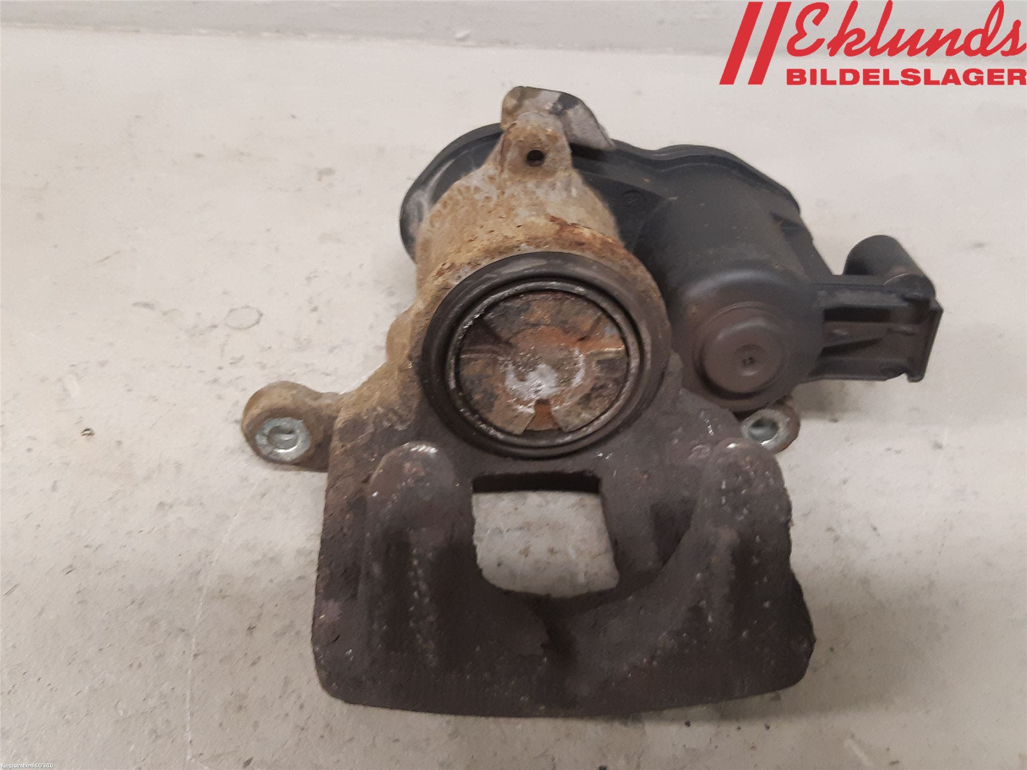 BMW X4 F26 14-18 Bromsok Bak Höger