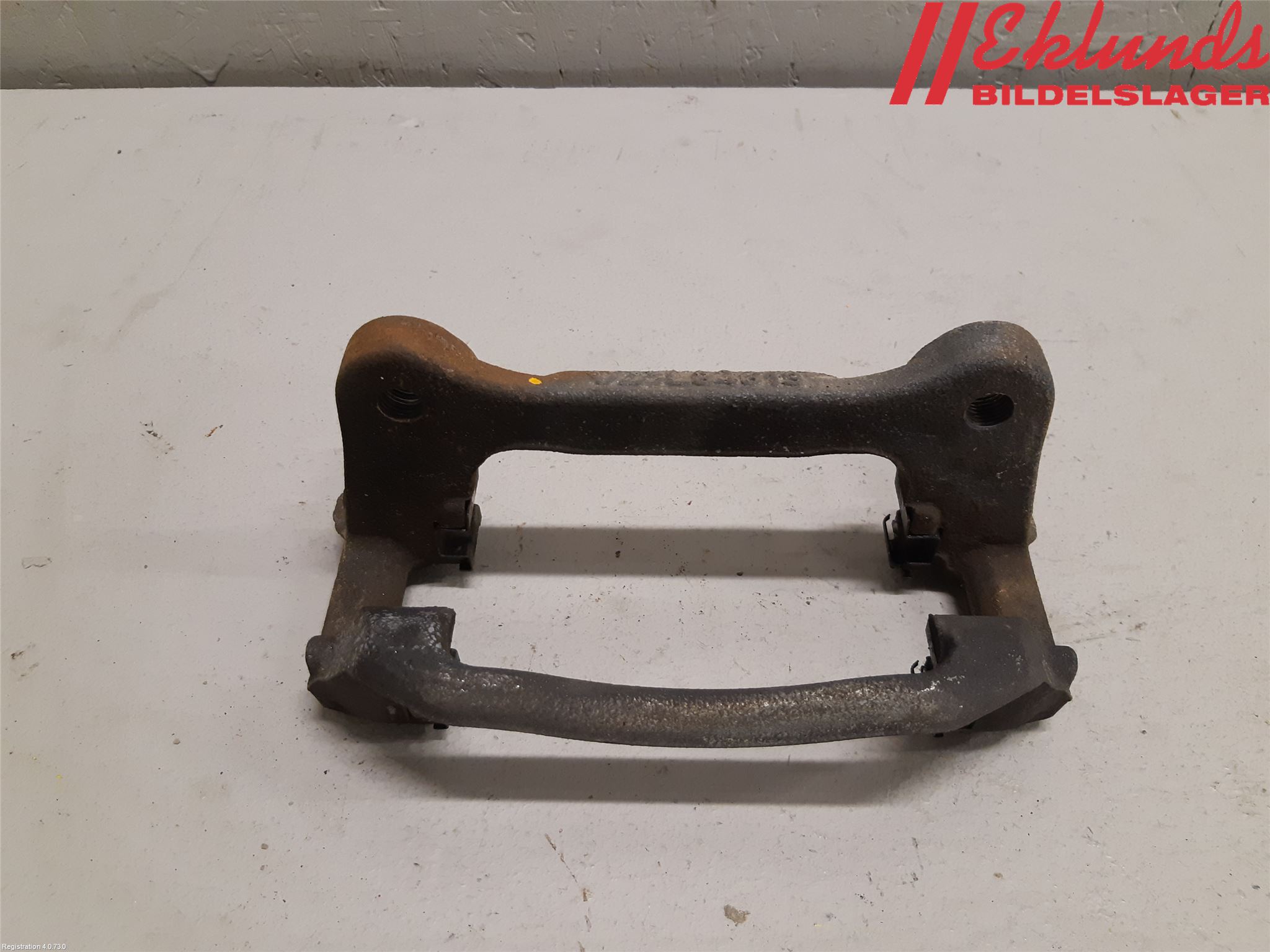 Toyota COROLLA 19- Bromsokshållare