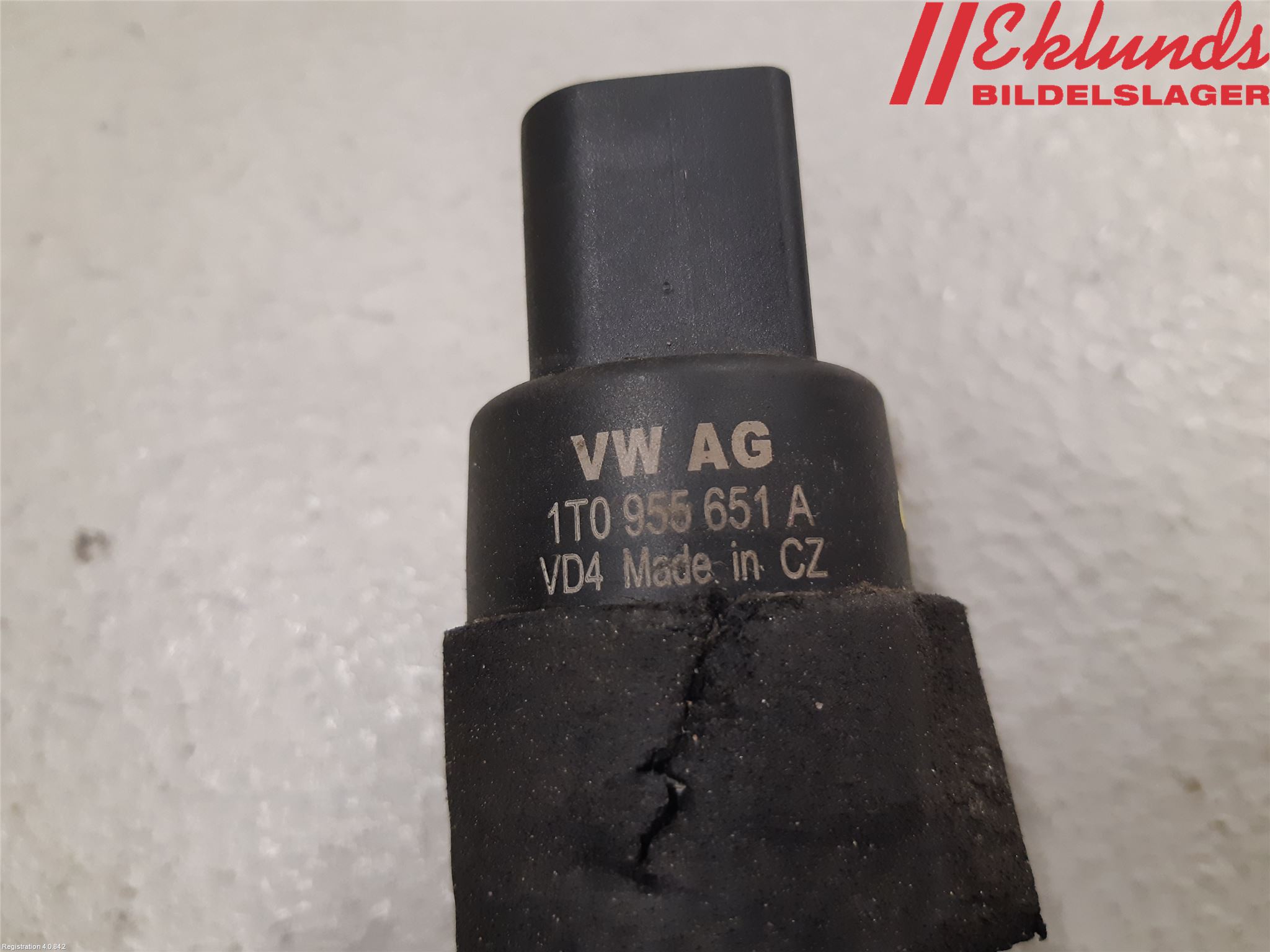 Audi A6/S6     05-11 Spolarpump Vindruta