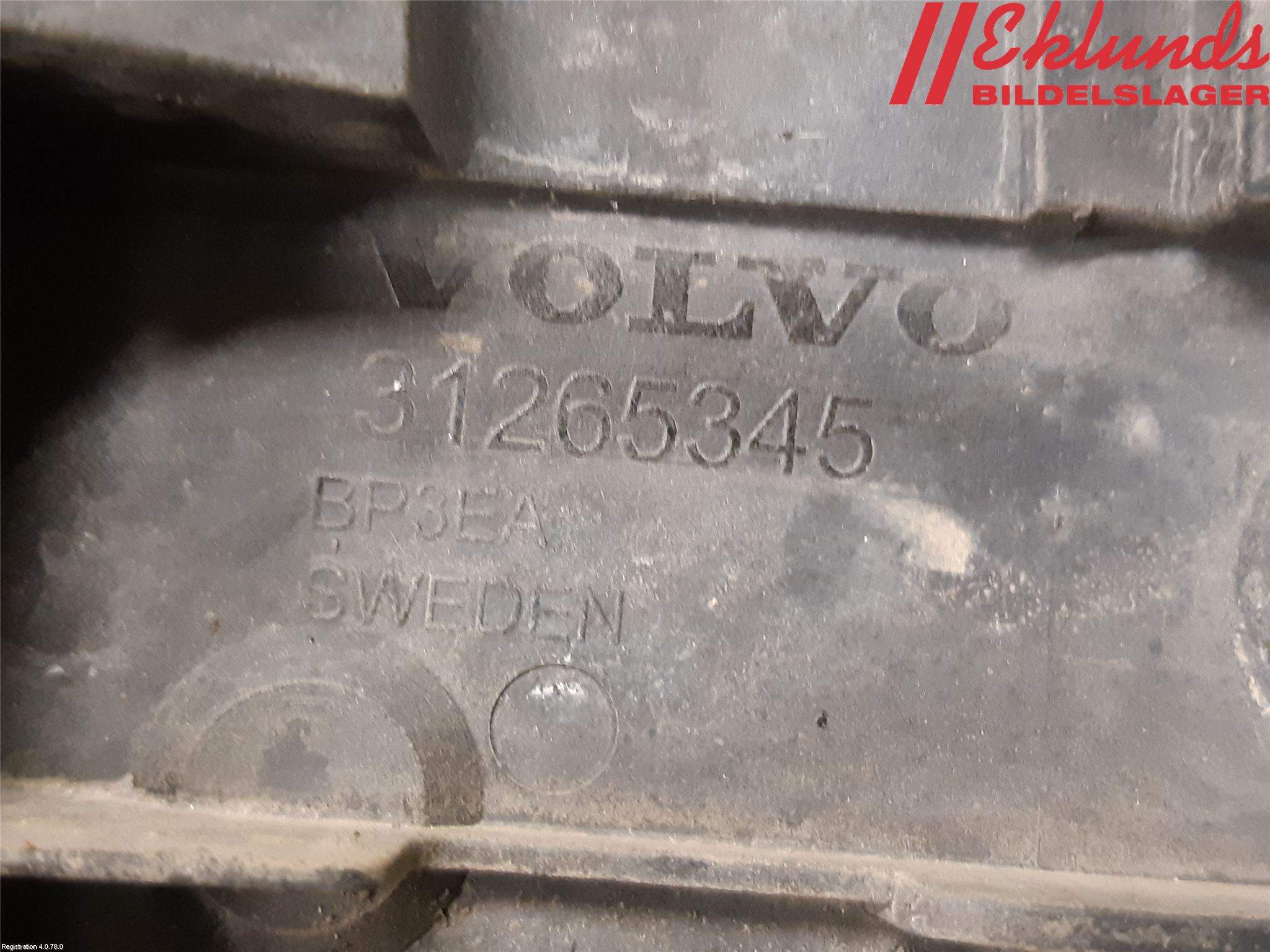 Volvo V70 08-13 Stötfångarfäste Fram Hö