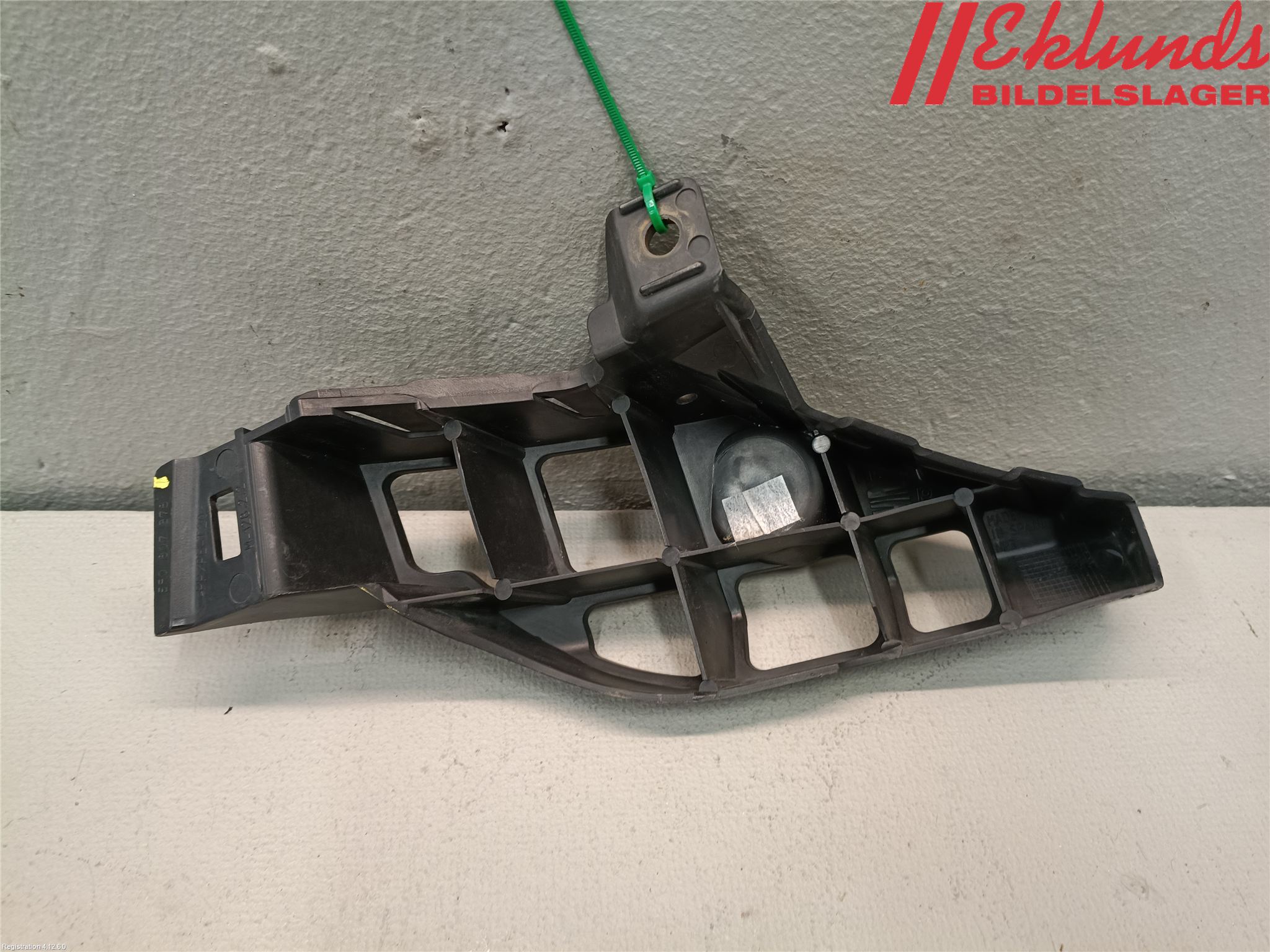 Seat LEON 13-20 Stötfångarfäste Bak Hö