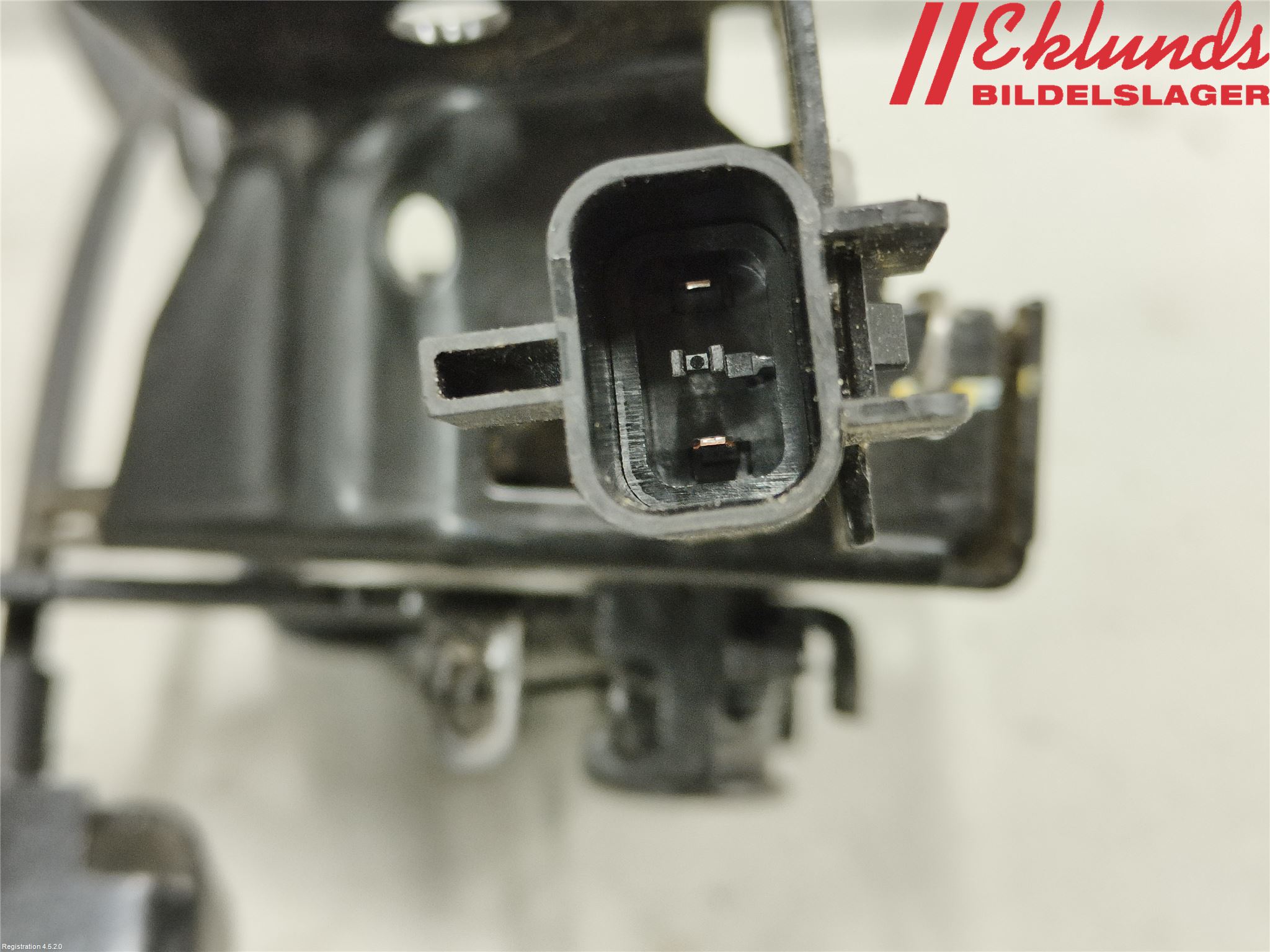 Hyundai IONIQ AE 17-22 Huvlås
