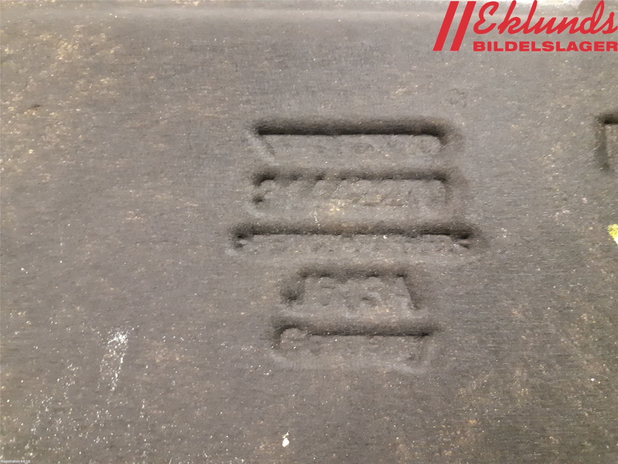 Volvo XC90/RECHARGE 16- Huvisolering