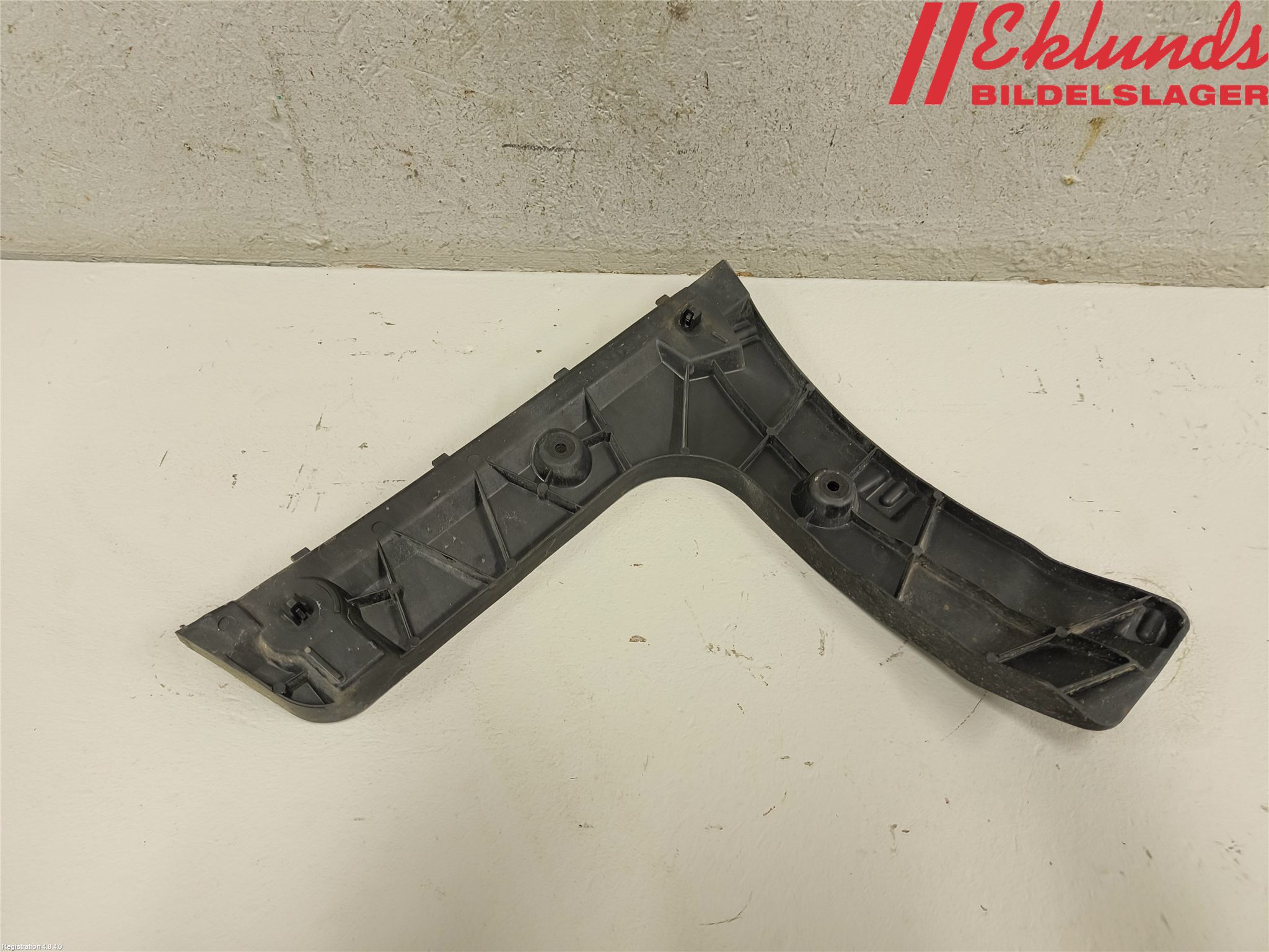 Audi A6/S6 4G 11-18 Stötfångarfäste Bak Vä