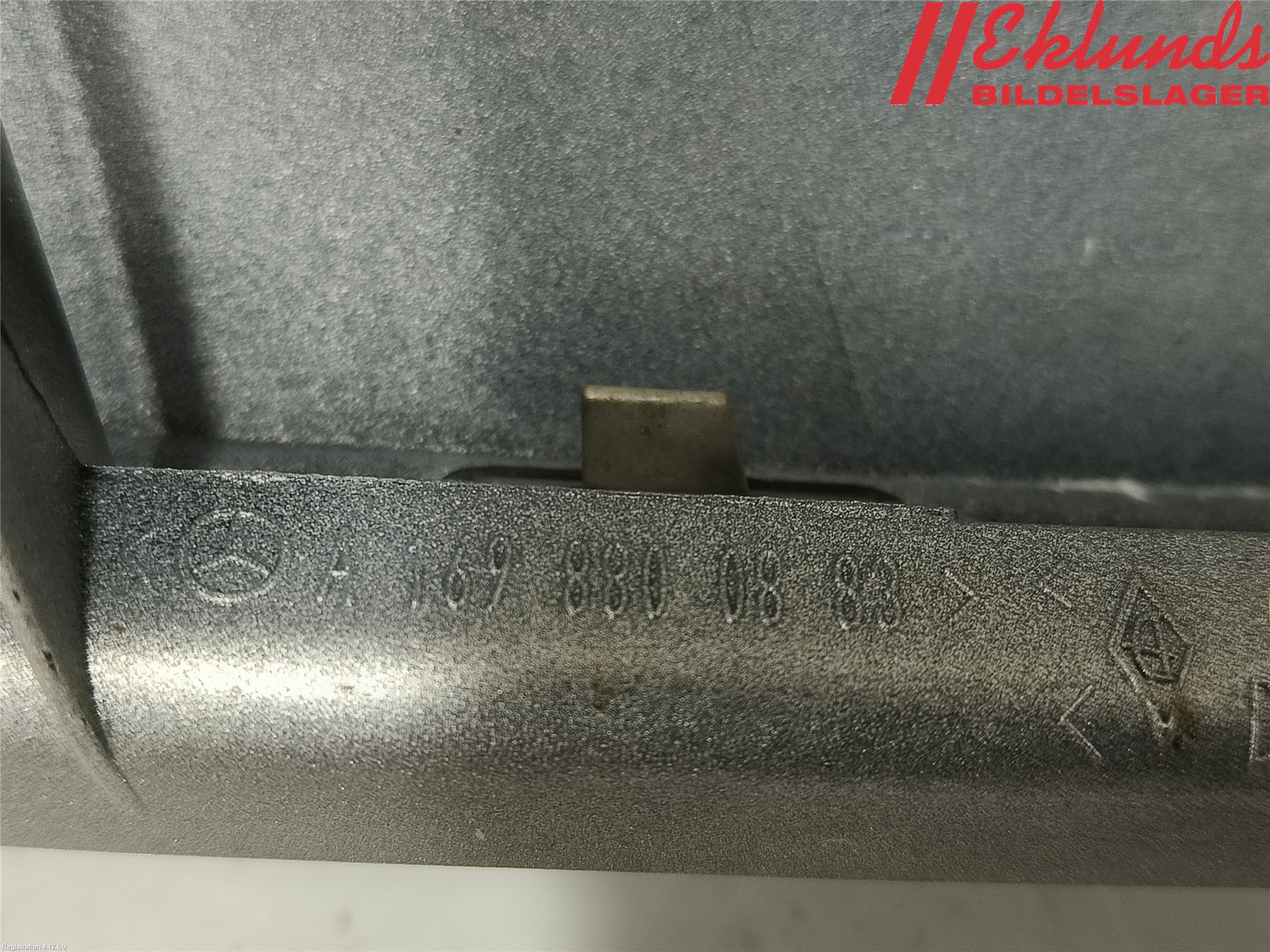 Mercedes-Benz MB B-KLASS (W245) 05-12 Grill Komp