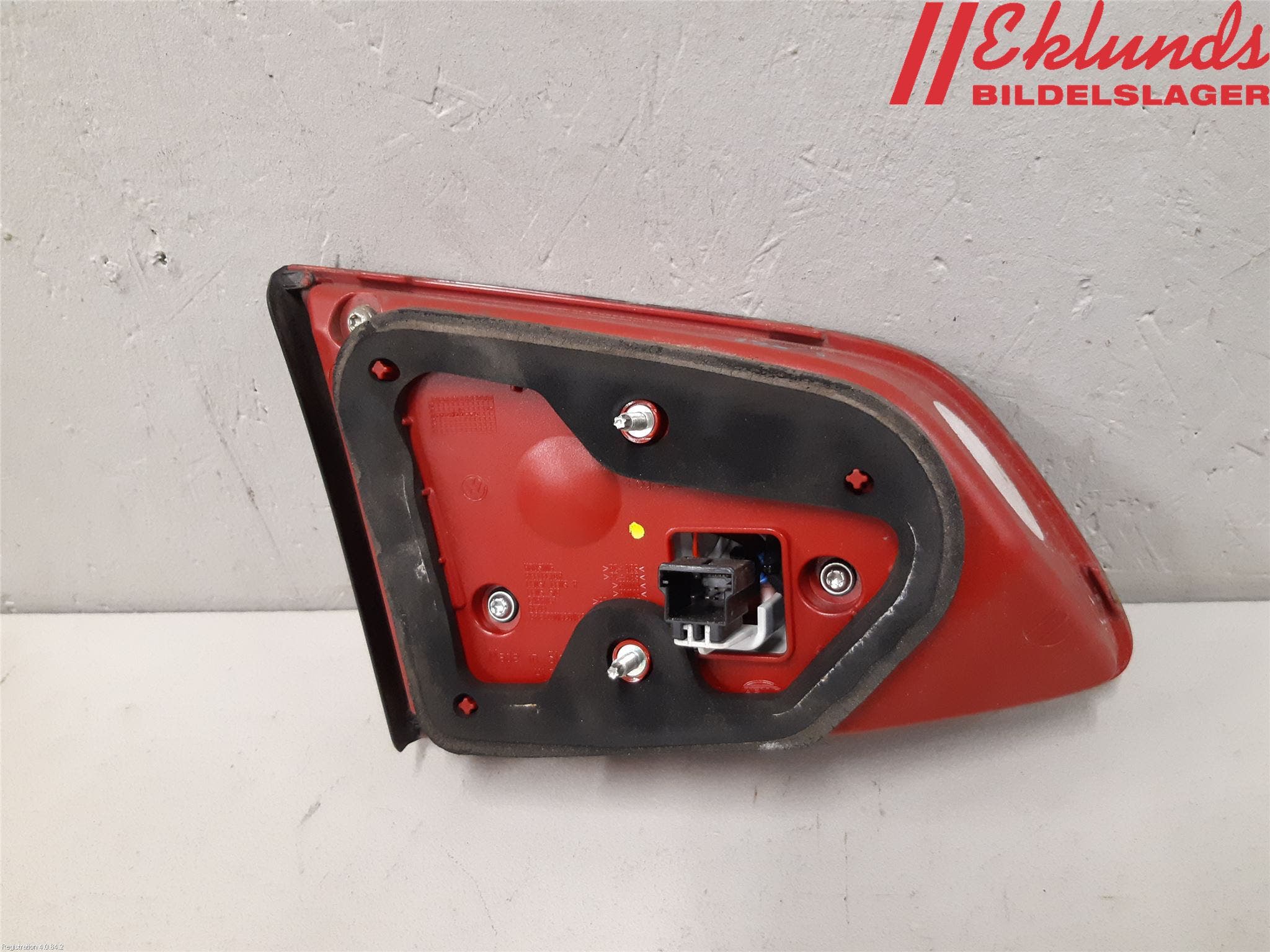 Volkswagen VW PASSAT 11-14 Bakljus Lucka Hö