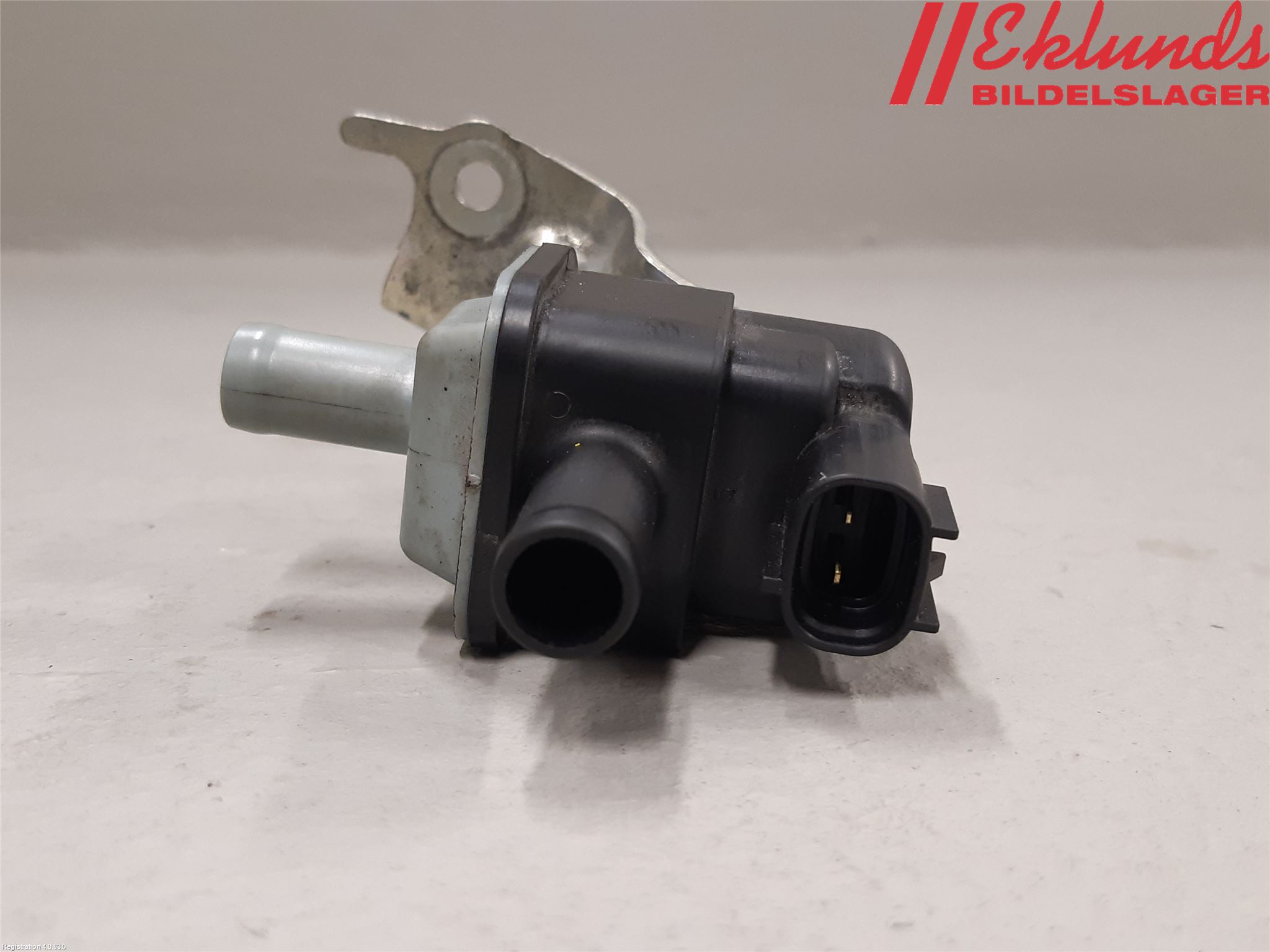 Toyota COROLLA 19- Vakuumventil