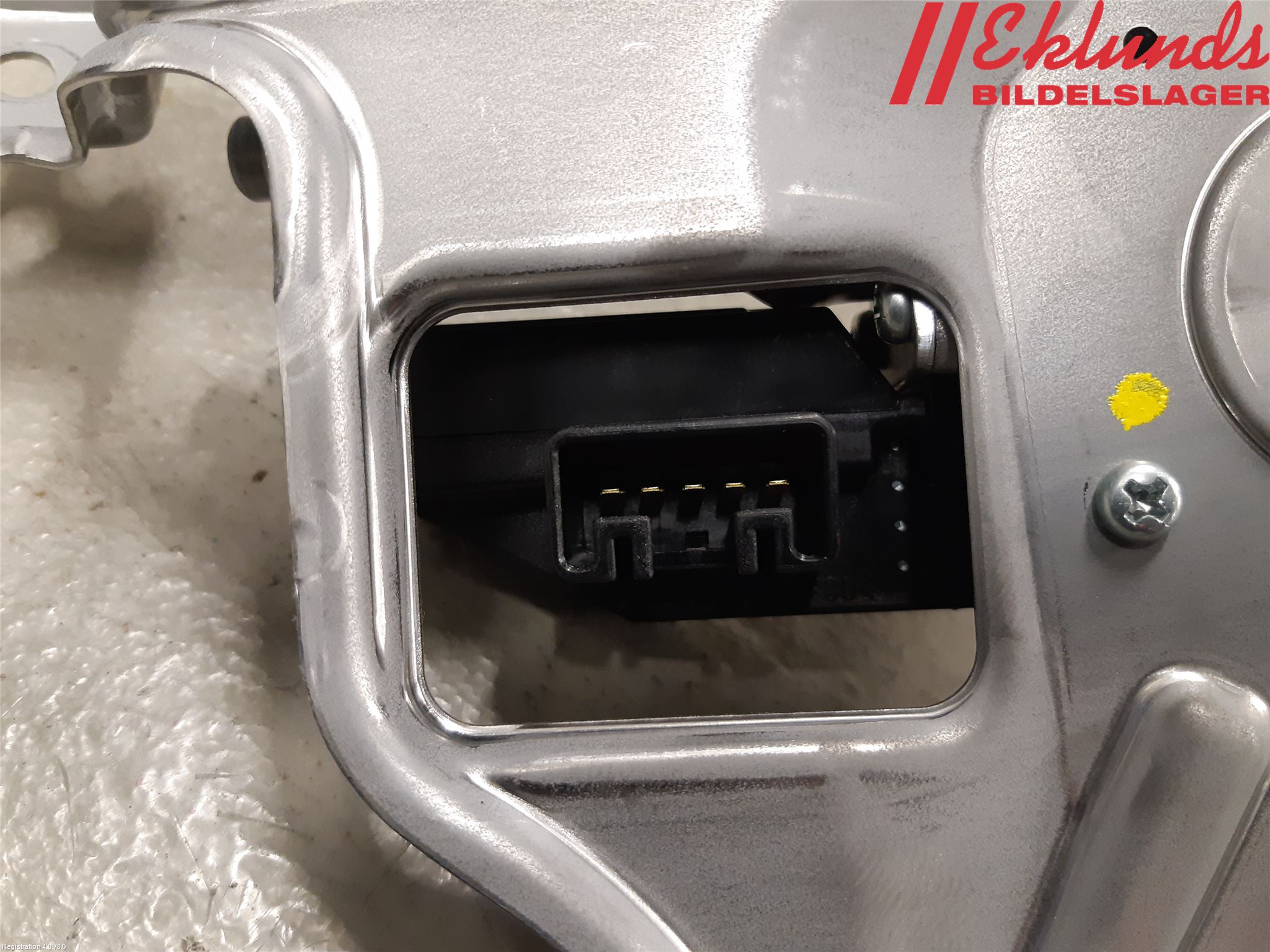 Toyota YARIS XP130 15-20 Torkarmotor Baklucka