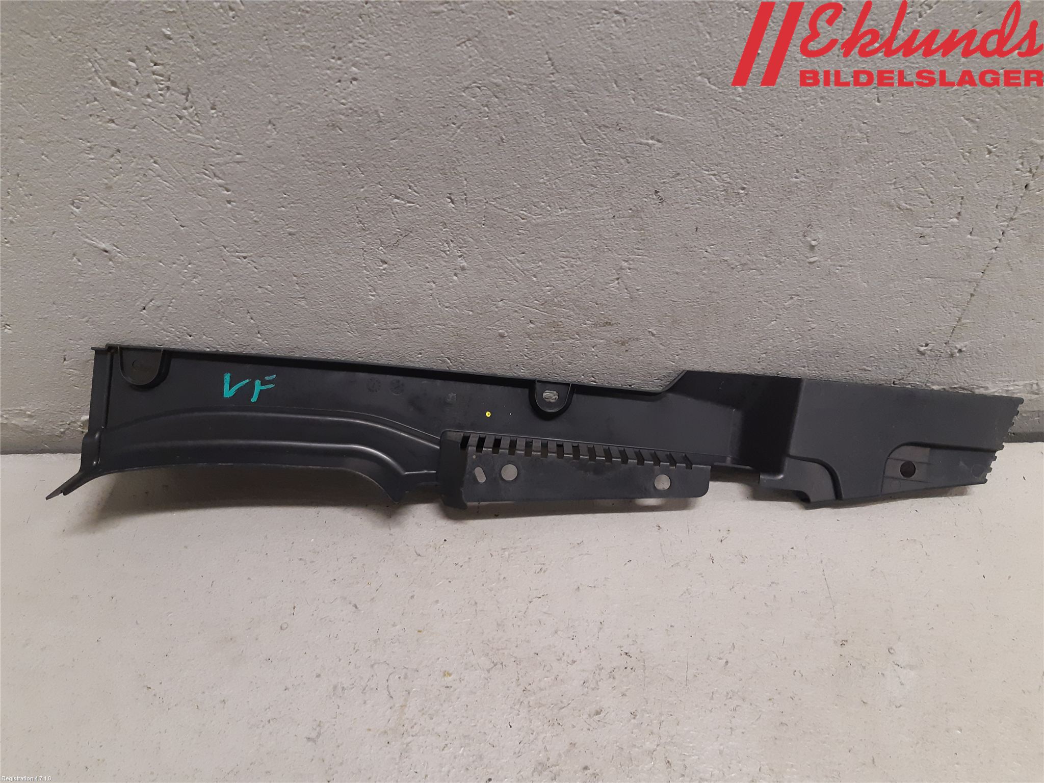 Volvo XC90/RECHARGE 16- Täckplast Front