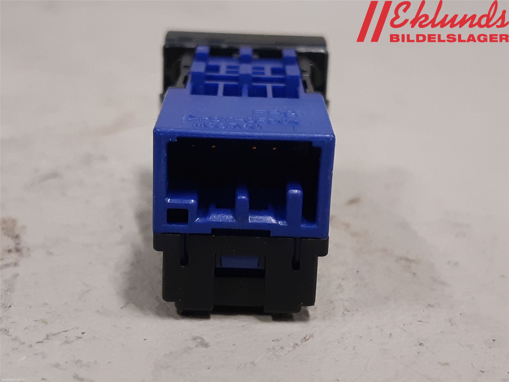 Toyota COROLLA 19- Strömställare Övrigt