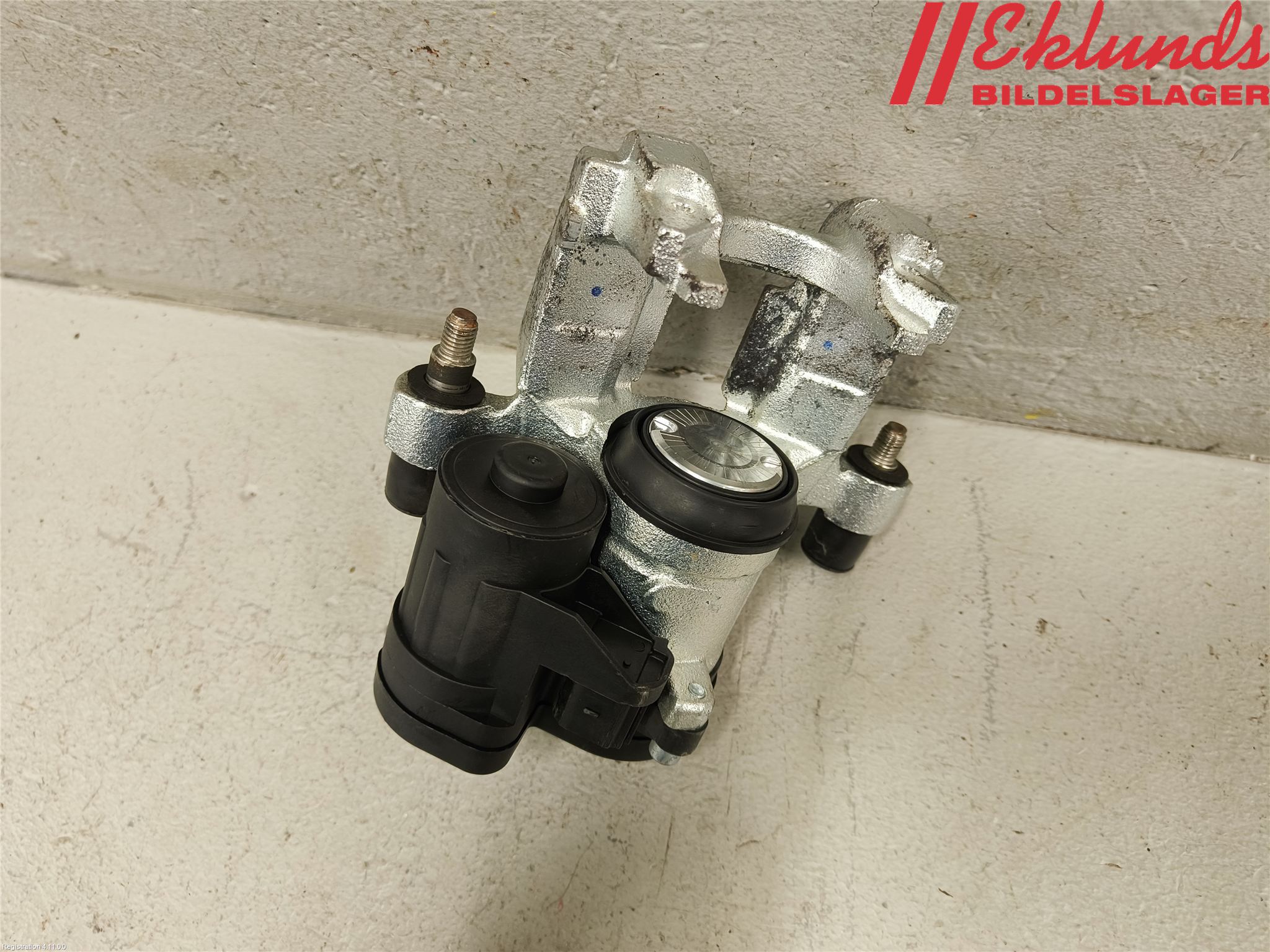 Volkswagen VW PASSAT 15-19 Bromsok Bak Höger