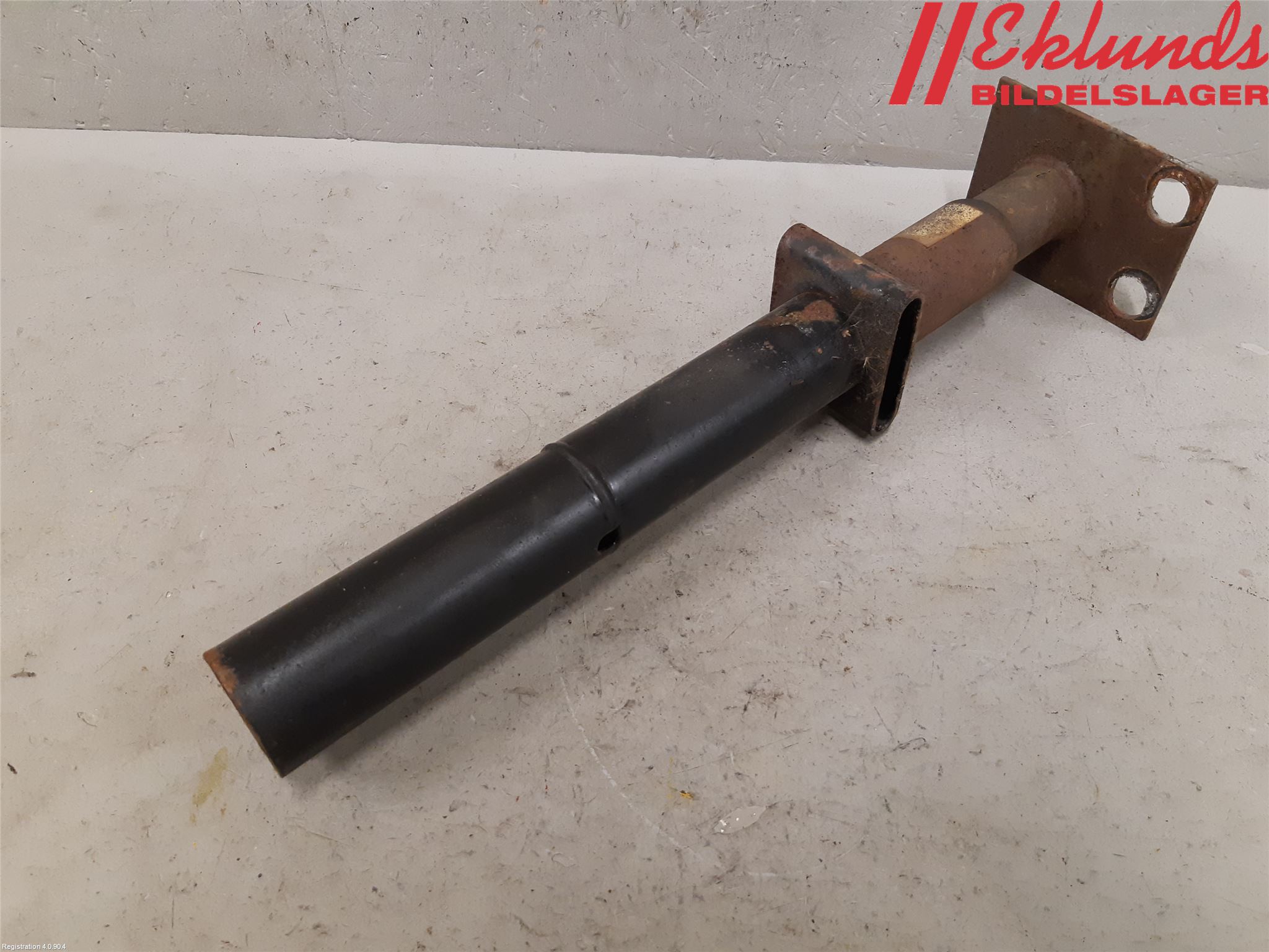Volvo 740 84-87 Stötfångarbärjärn Fram