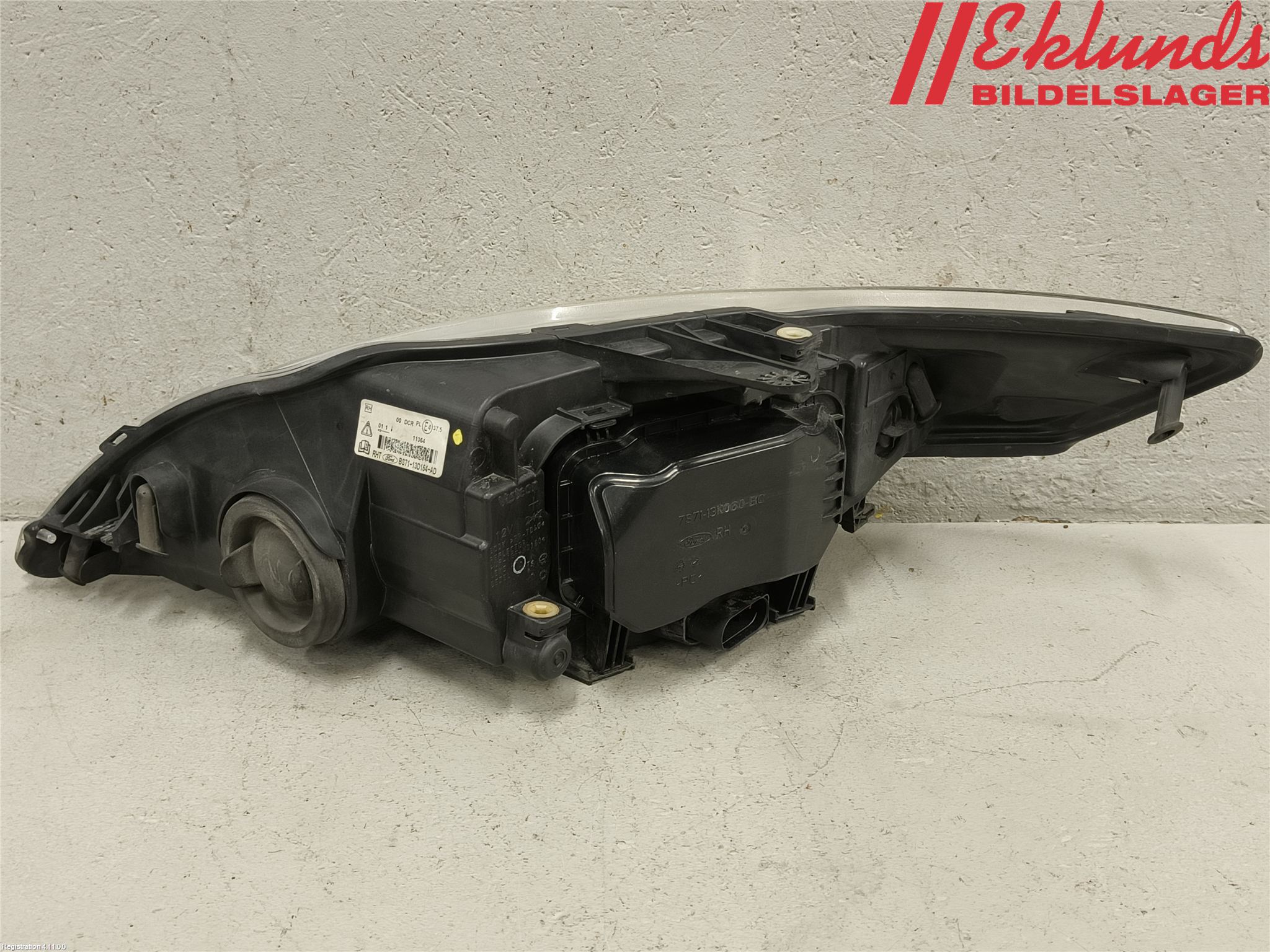 Ford MONDEO 07-15 Strålkastare Höger