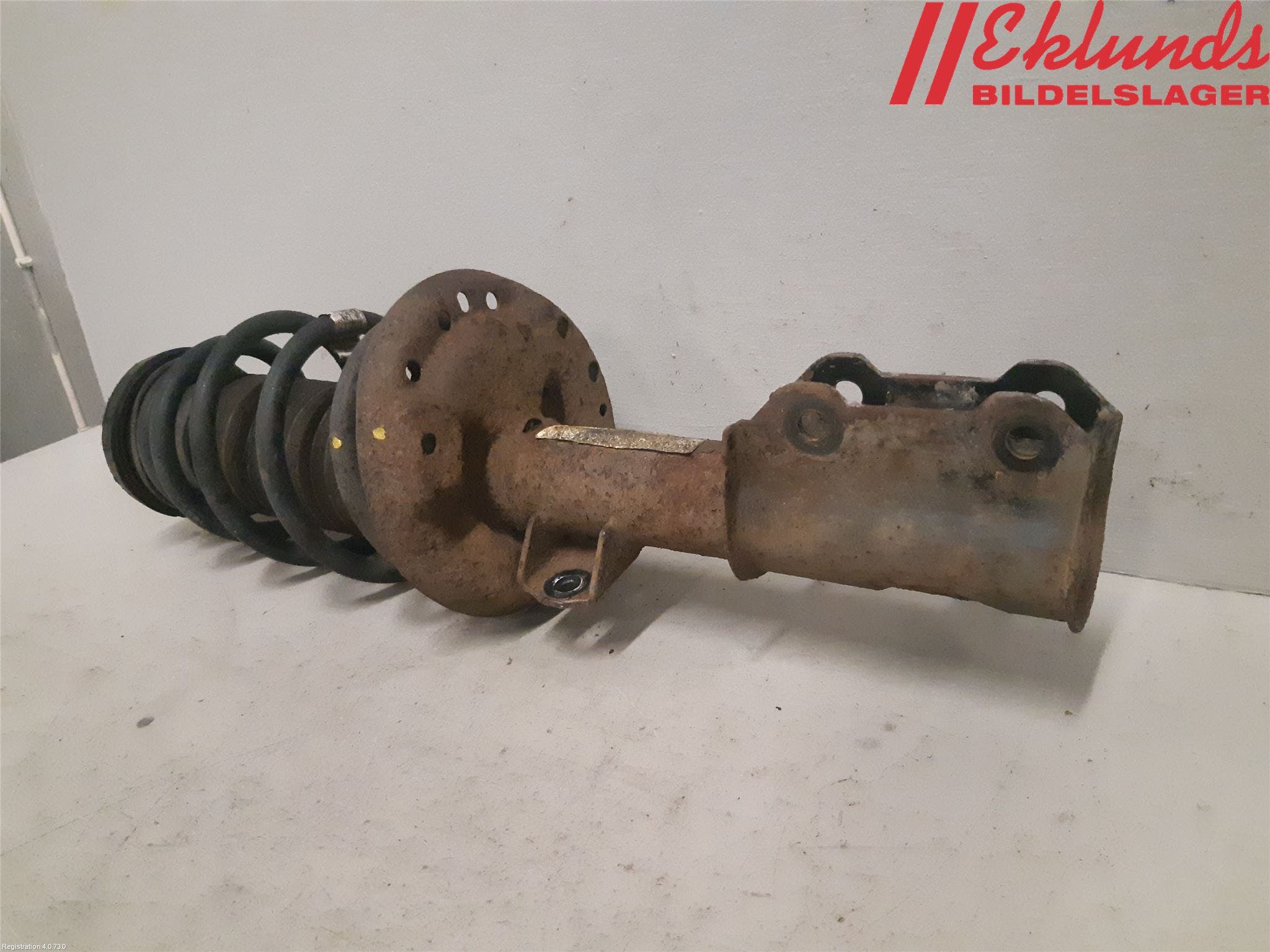 Opel ASTRA J 10-15 Fjäderben Fram Höger