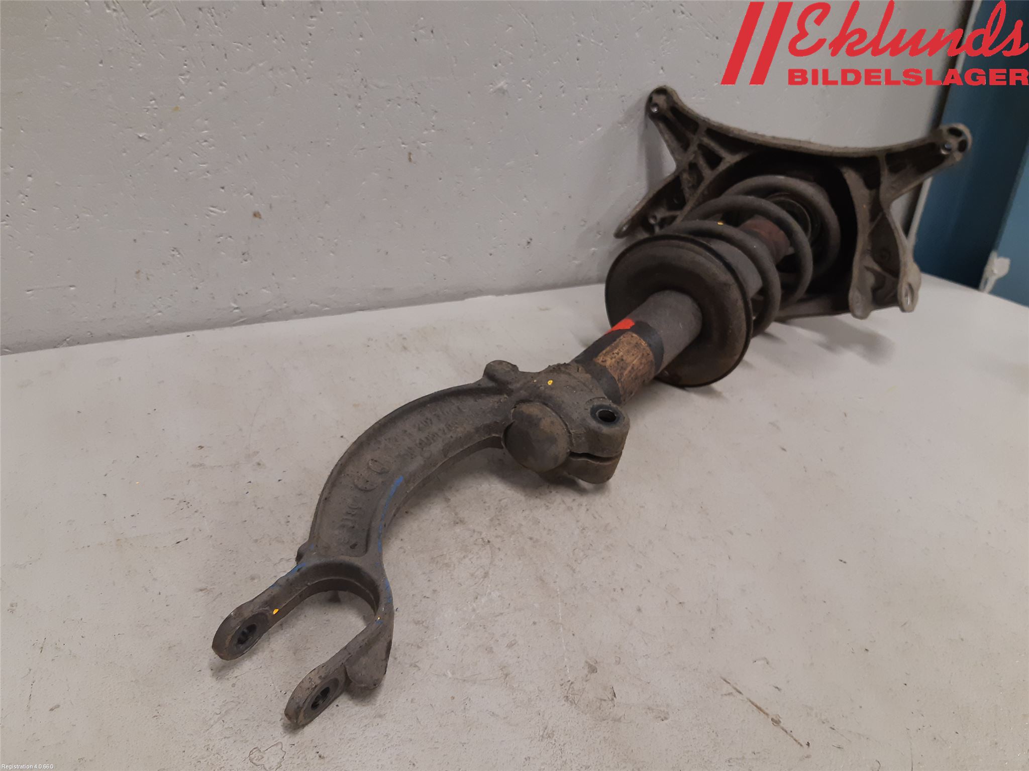 Audi A5 07-16 Fjäderben Fram Vänster