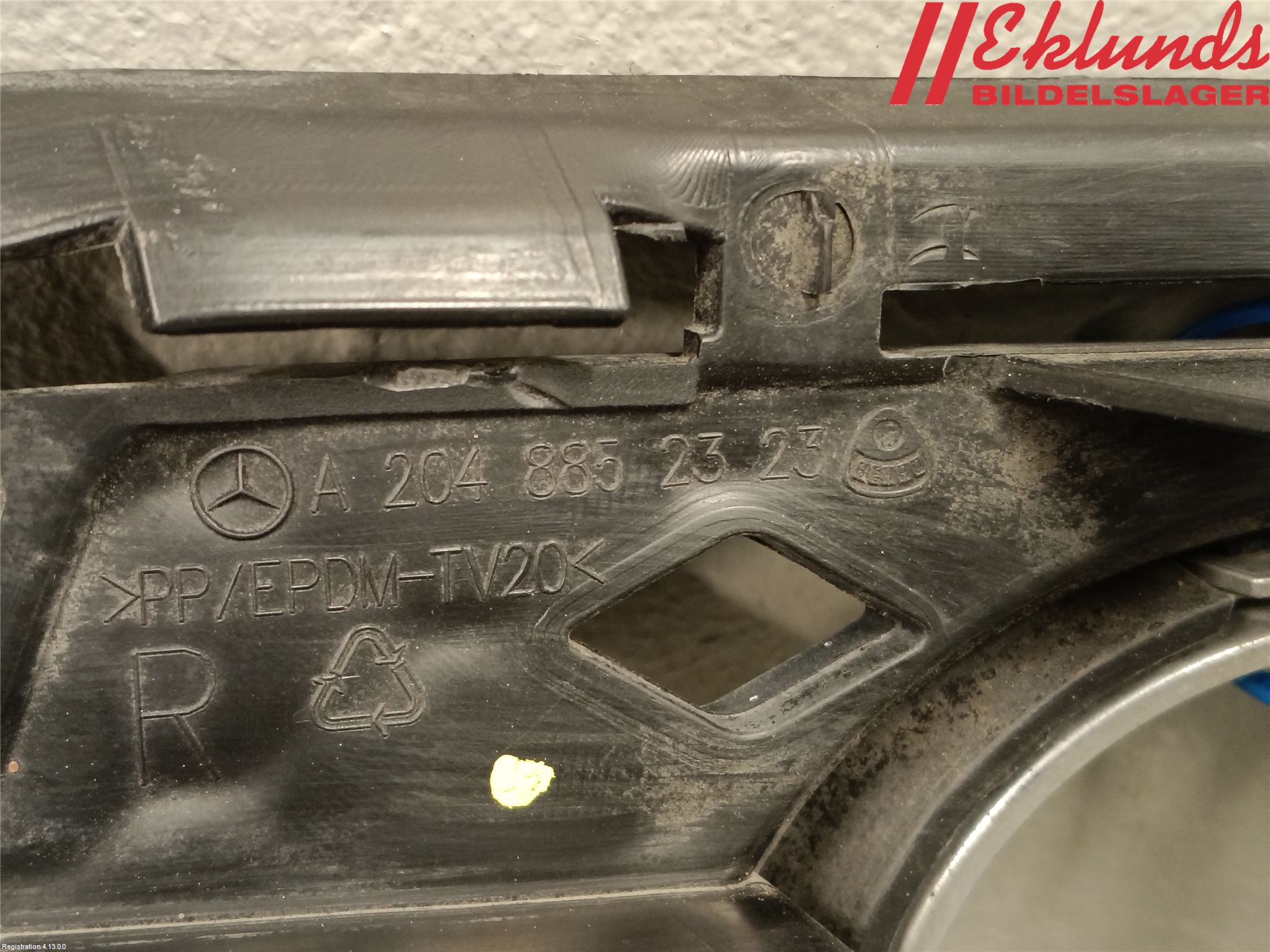 Mercedes-Benz MB C-KLASS (W204) 07-15 Dimljussarg Fram
