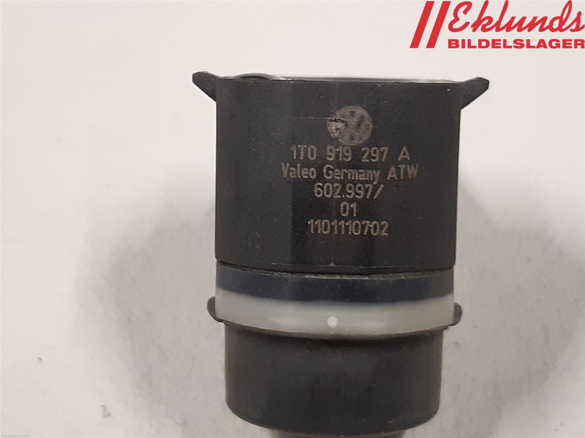 Skoda SUPERB 09-15 Parkeringshjälp Frontsensor