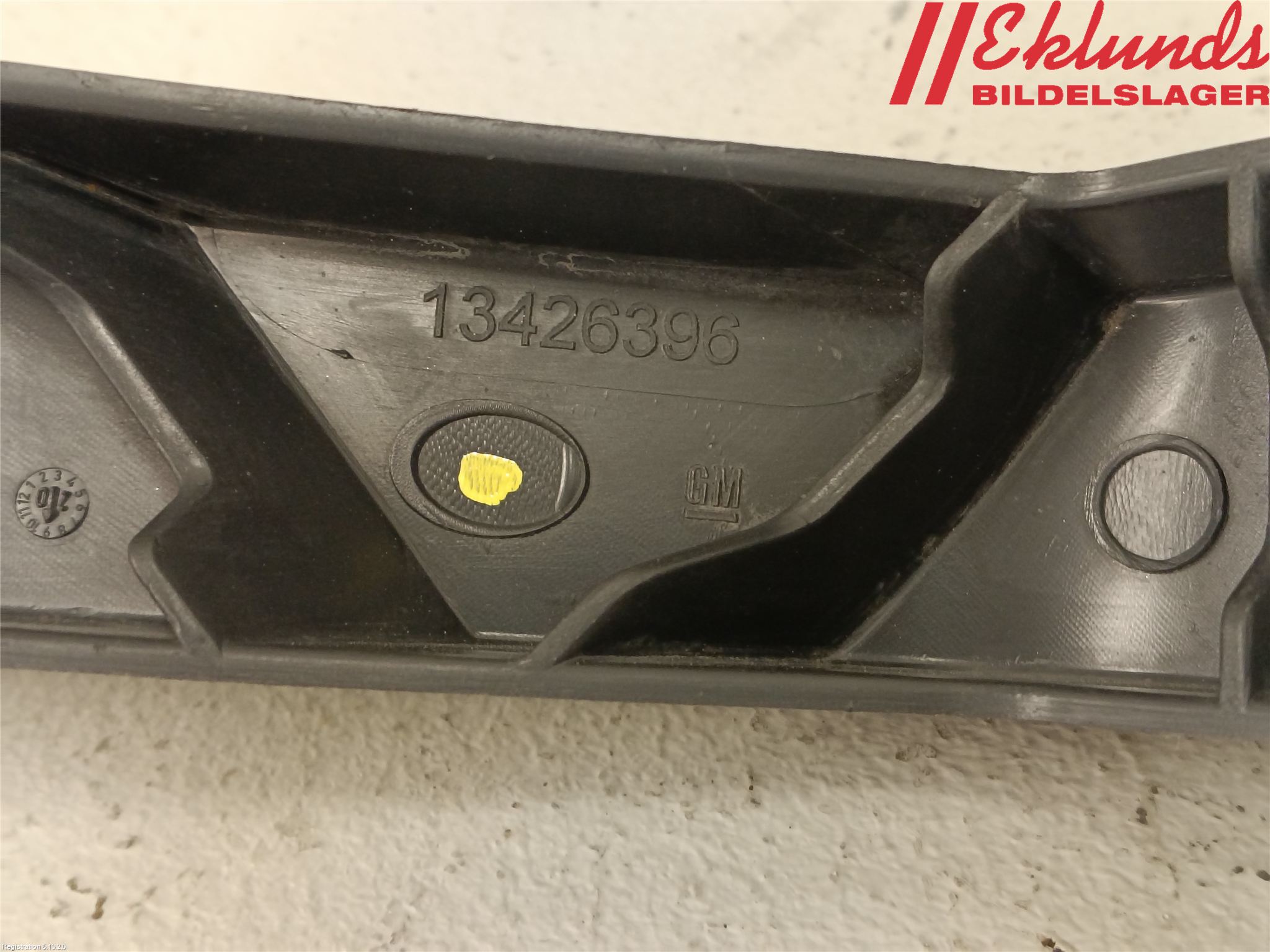 Opel ASTRA K 16-22 Stötfångarfäste Bak Hö