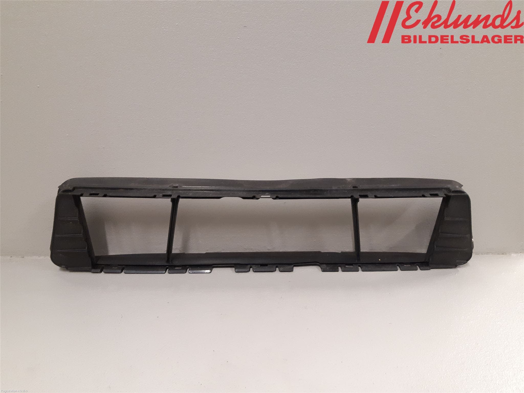 Ford TRANSIT/TOURNEO CONNECT 13-22 Deflektor Plåt-Plast Kylning