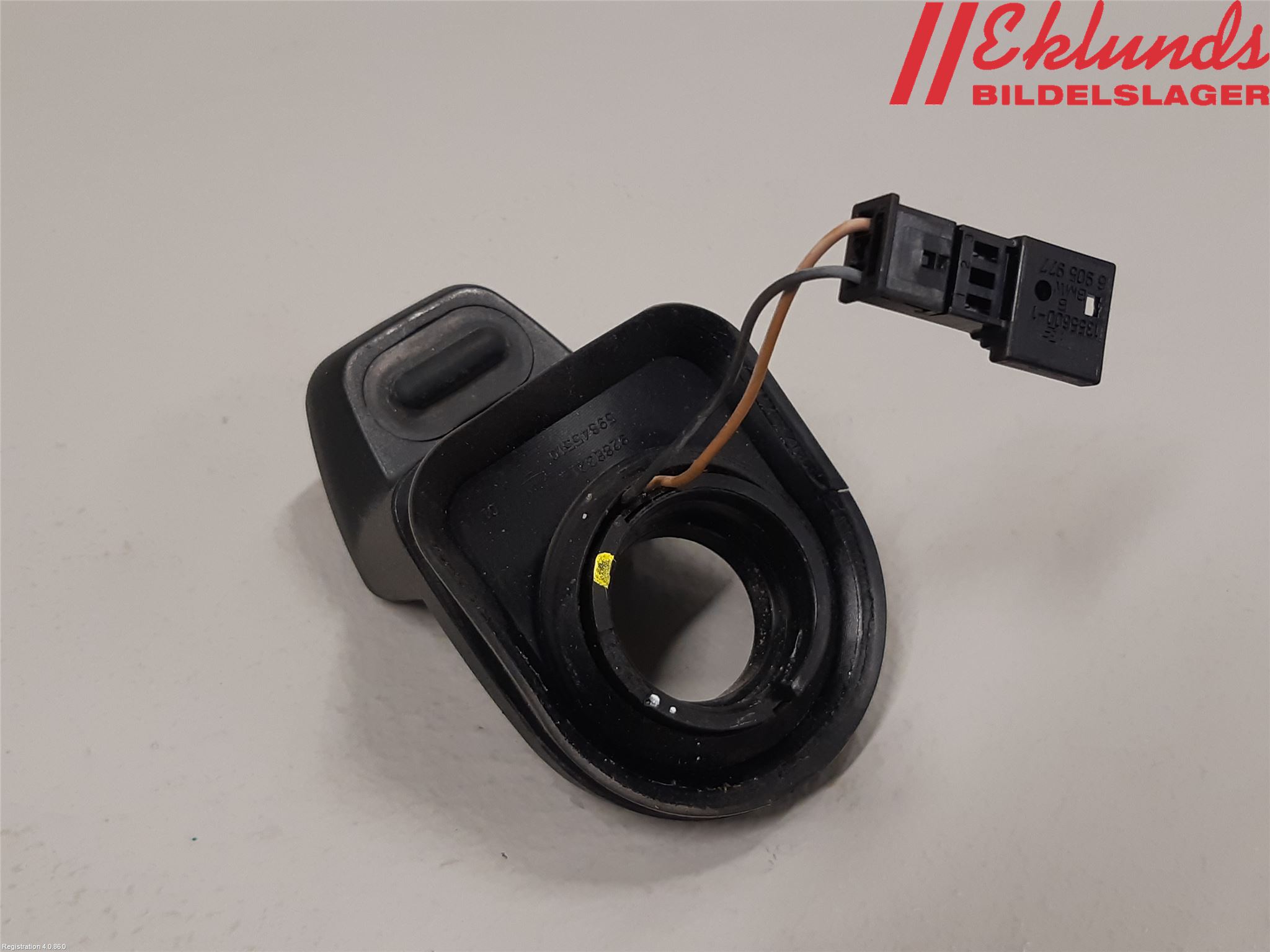 BMW 3 F30/F31/F80 12-19 Strömställare Baklucka
